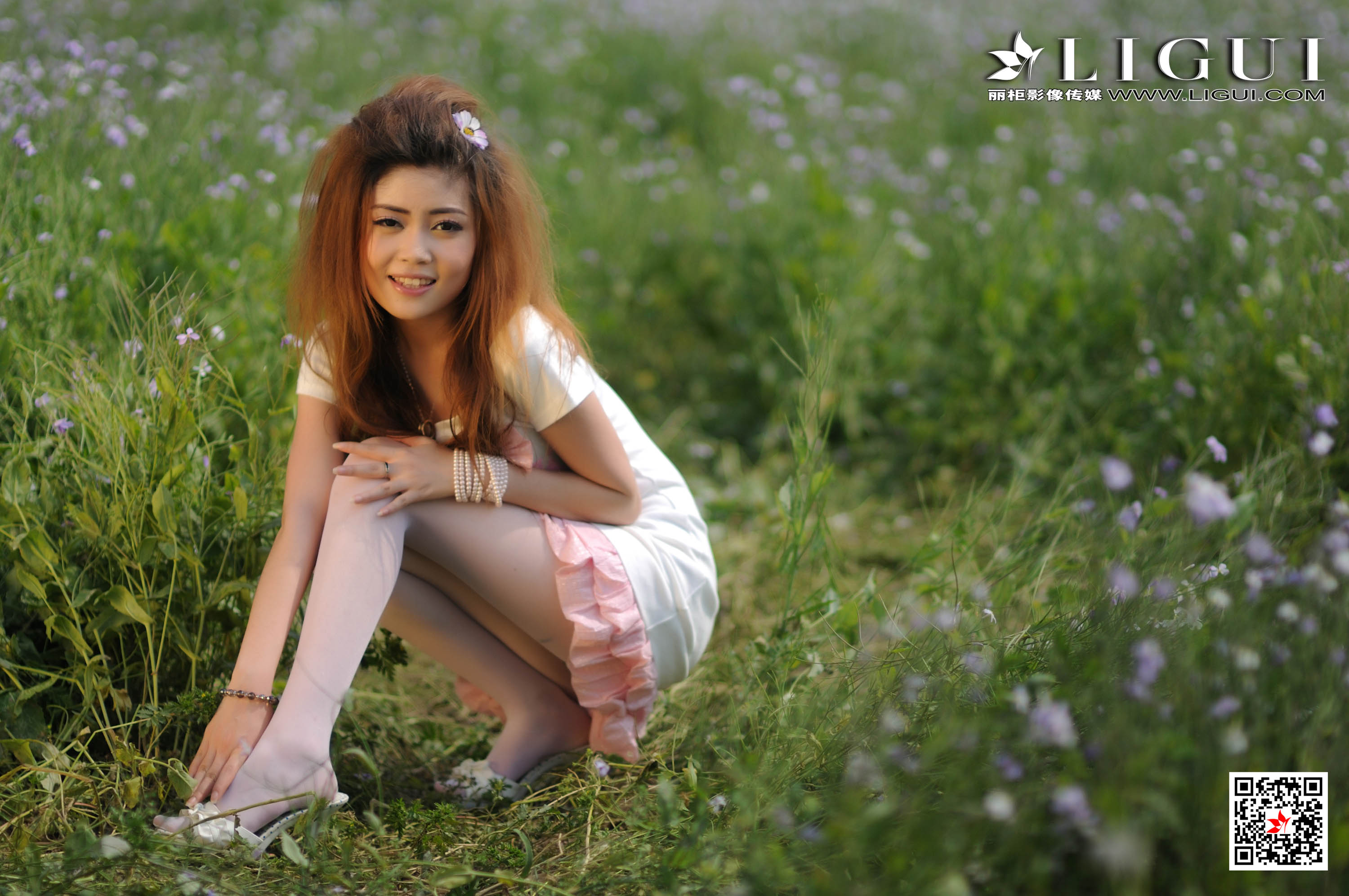 pretty lady dirty feet 133