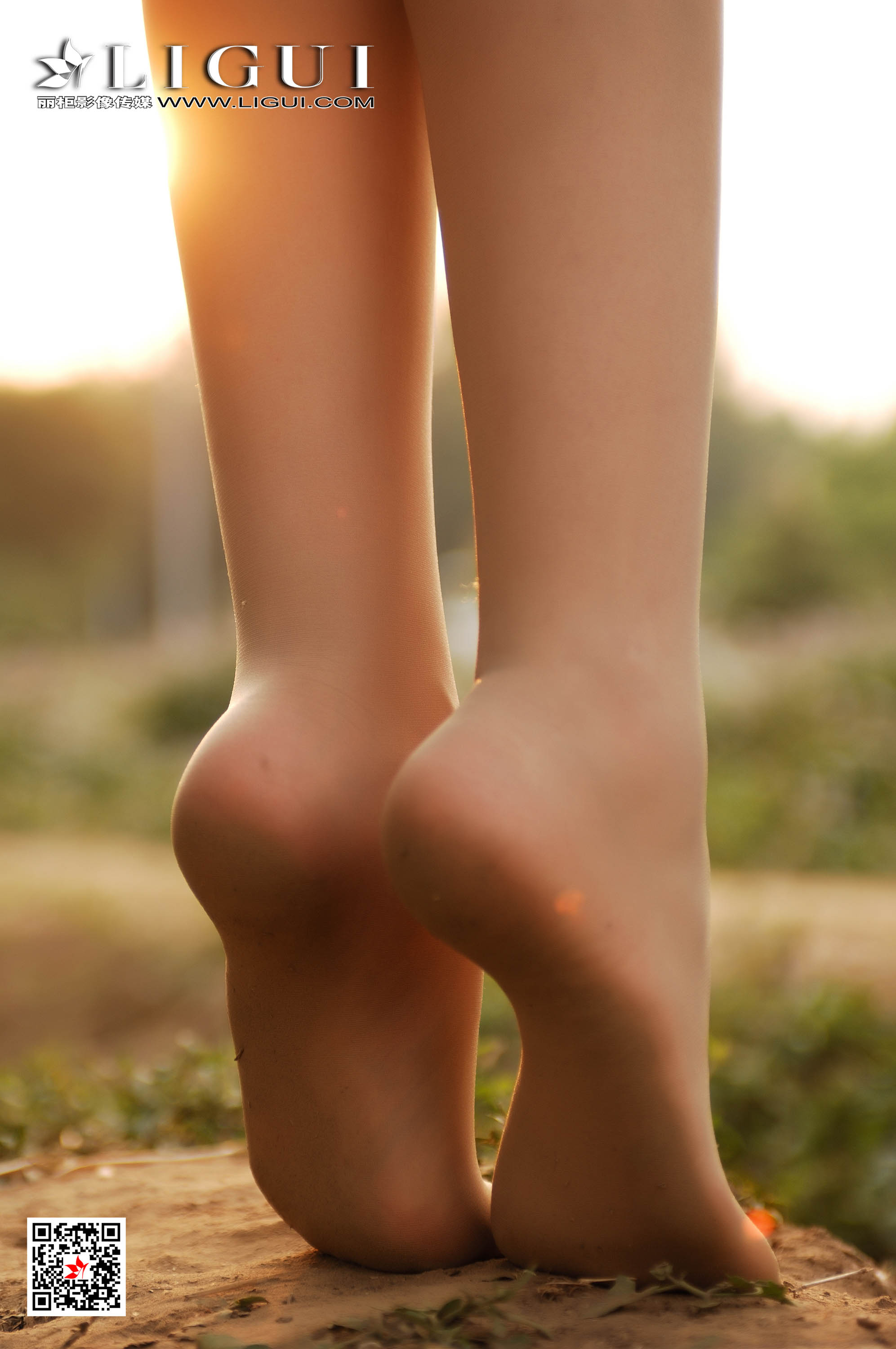 pretty lady dirty feet 133