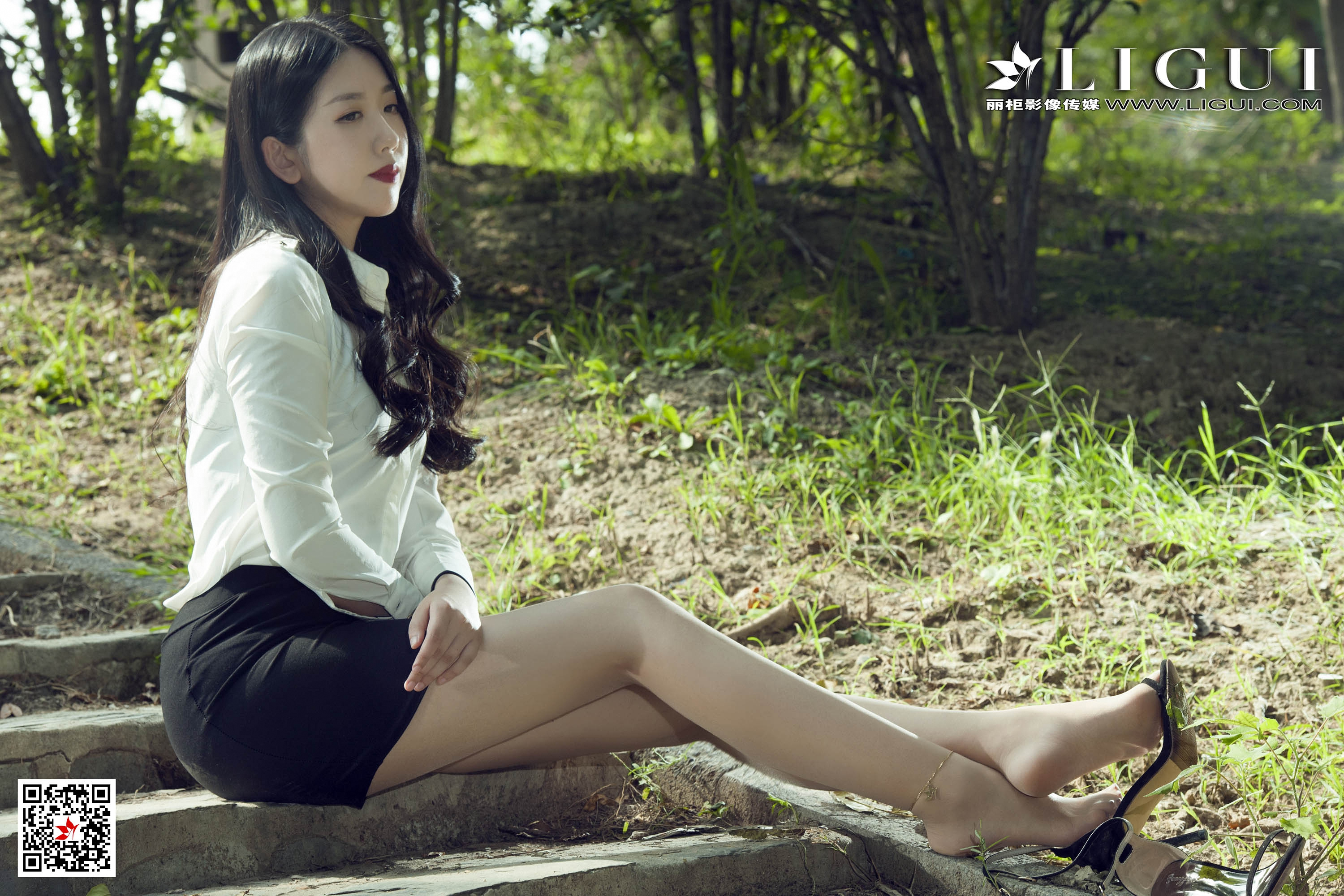 pretty lady dirty feet 134