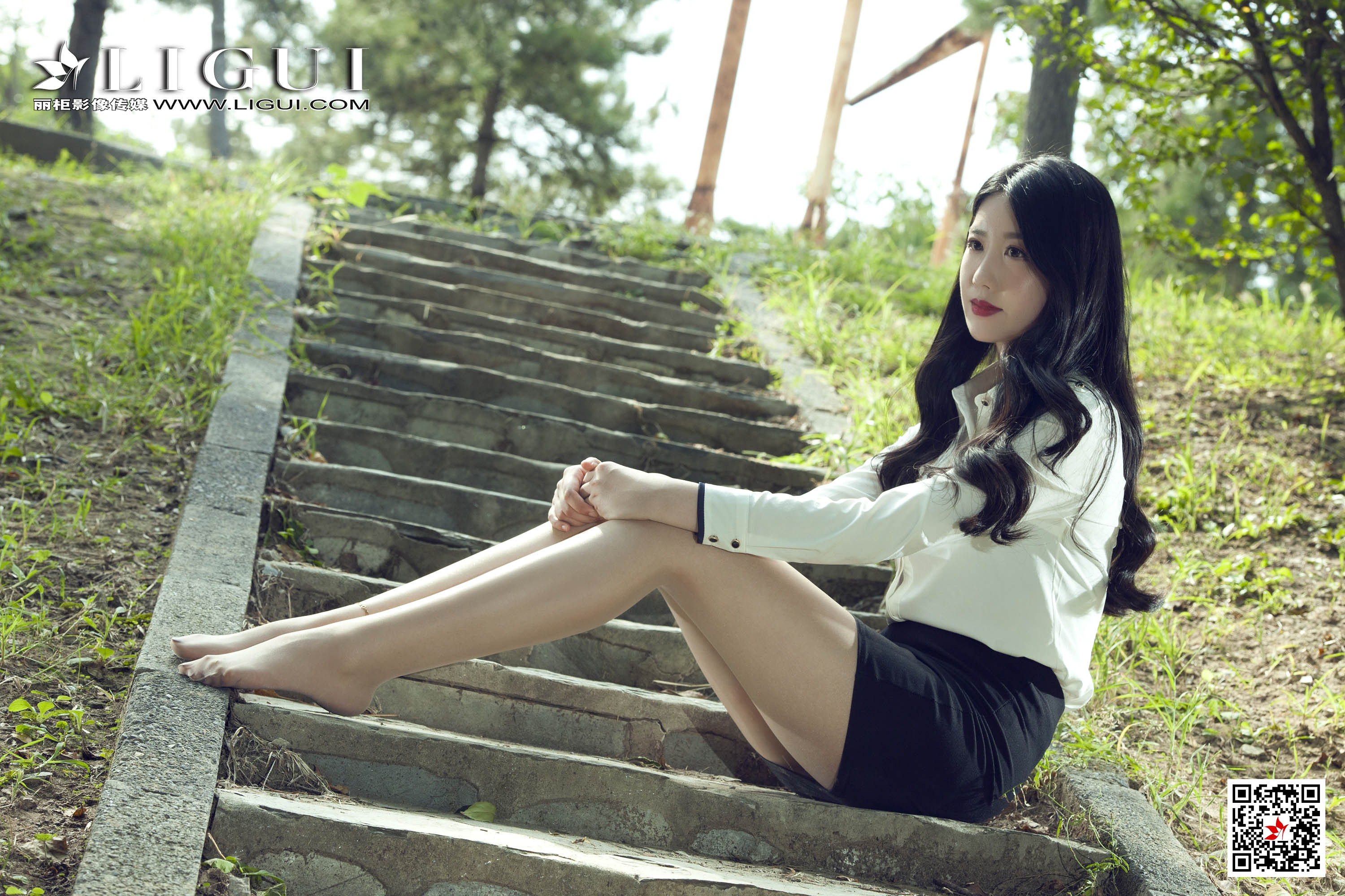 pretty lady dirty feet 134