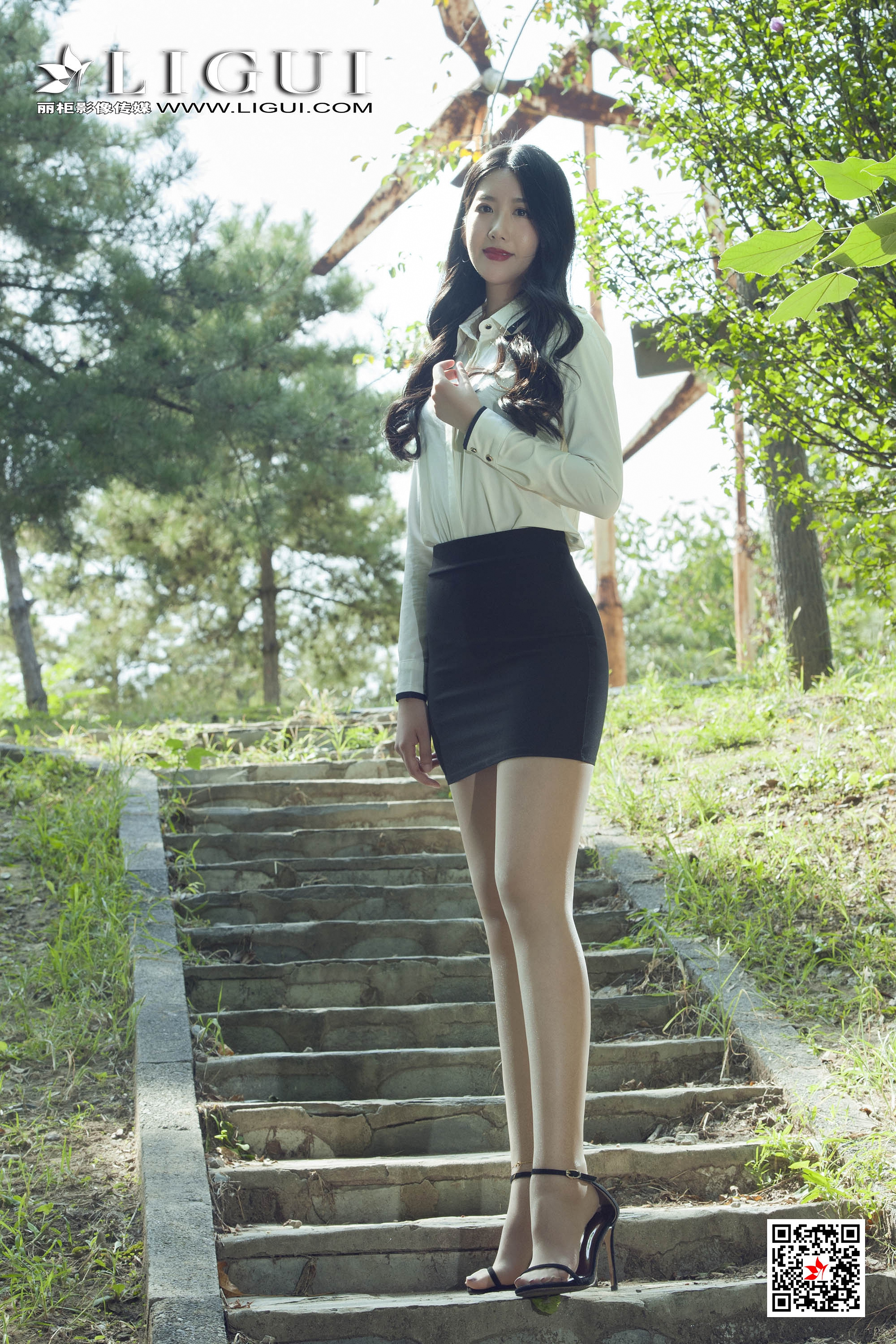 pretty lady dirty feet 134