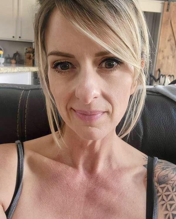 Tall slutty blonde milf