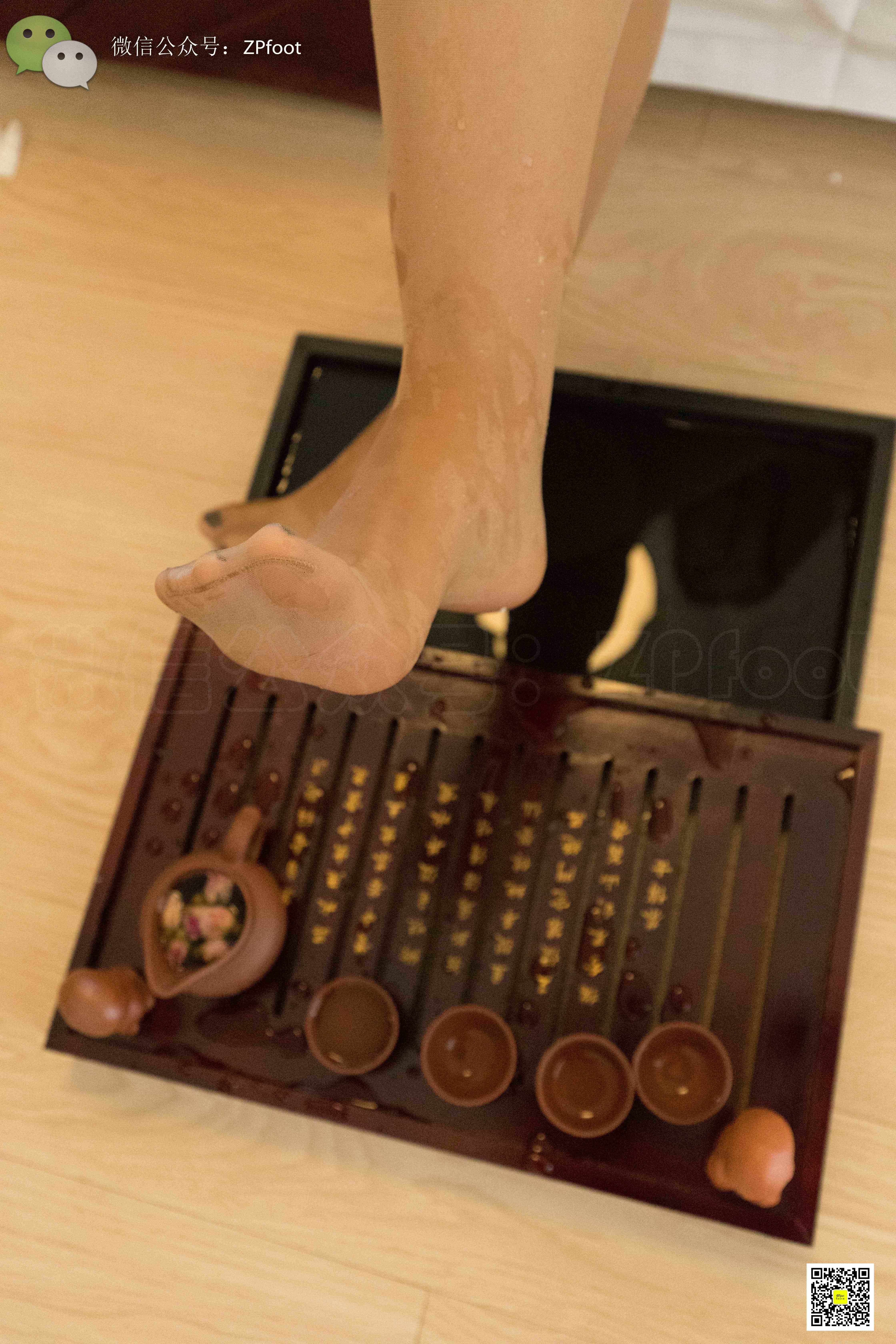 China Beauty Legs and feet 1411