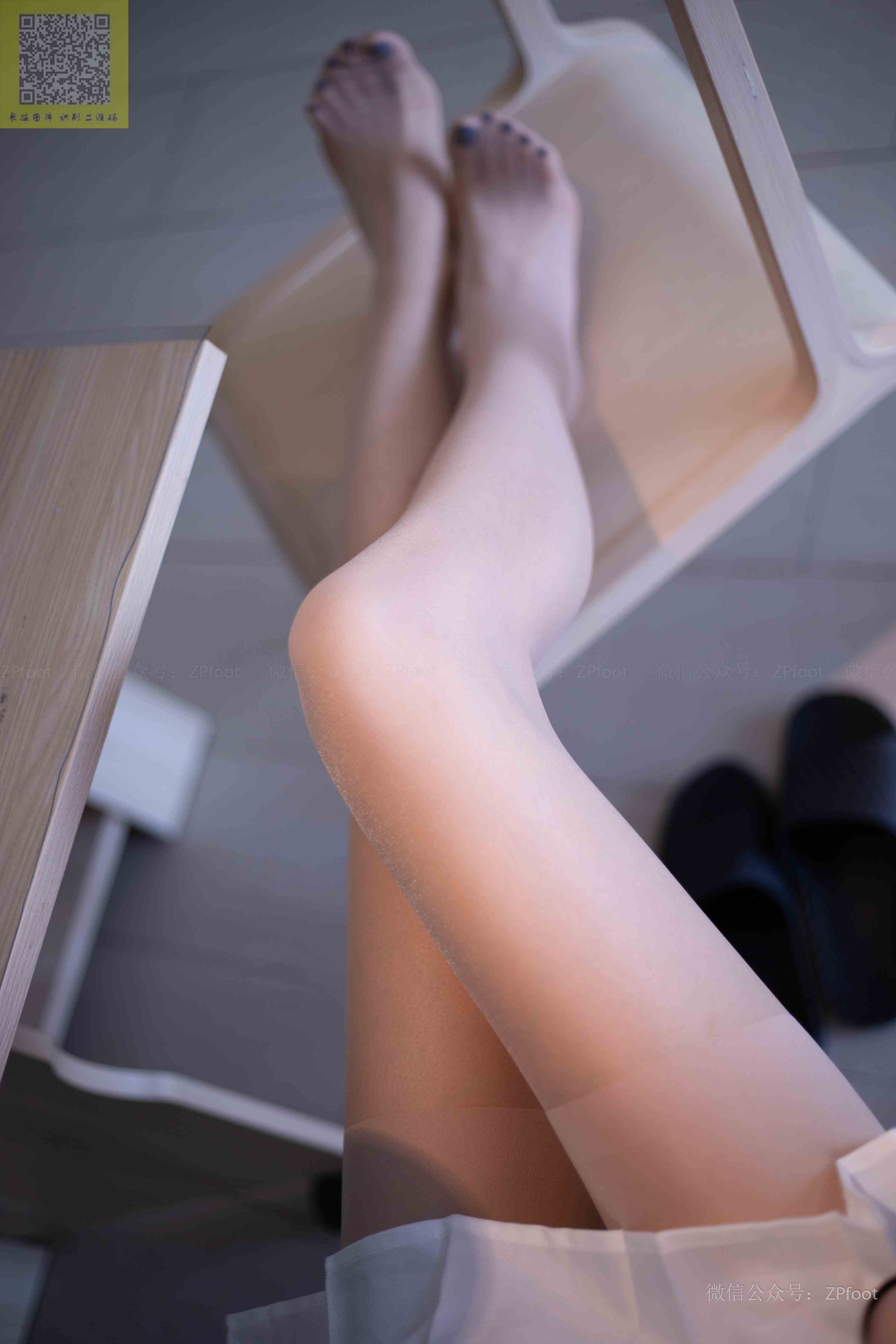 China Beauty Legs and feet 1412