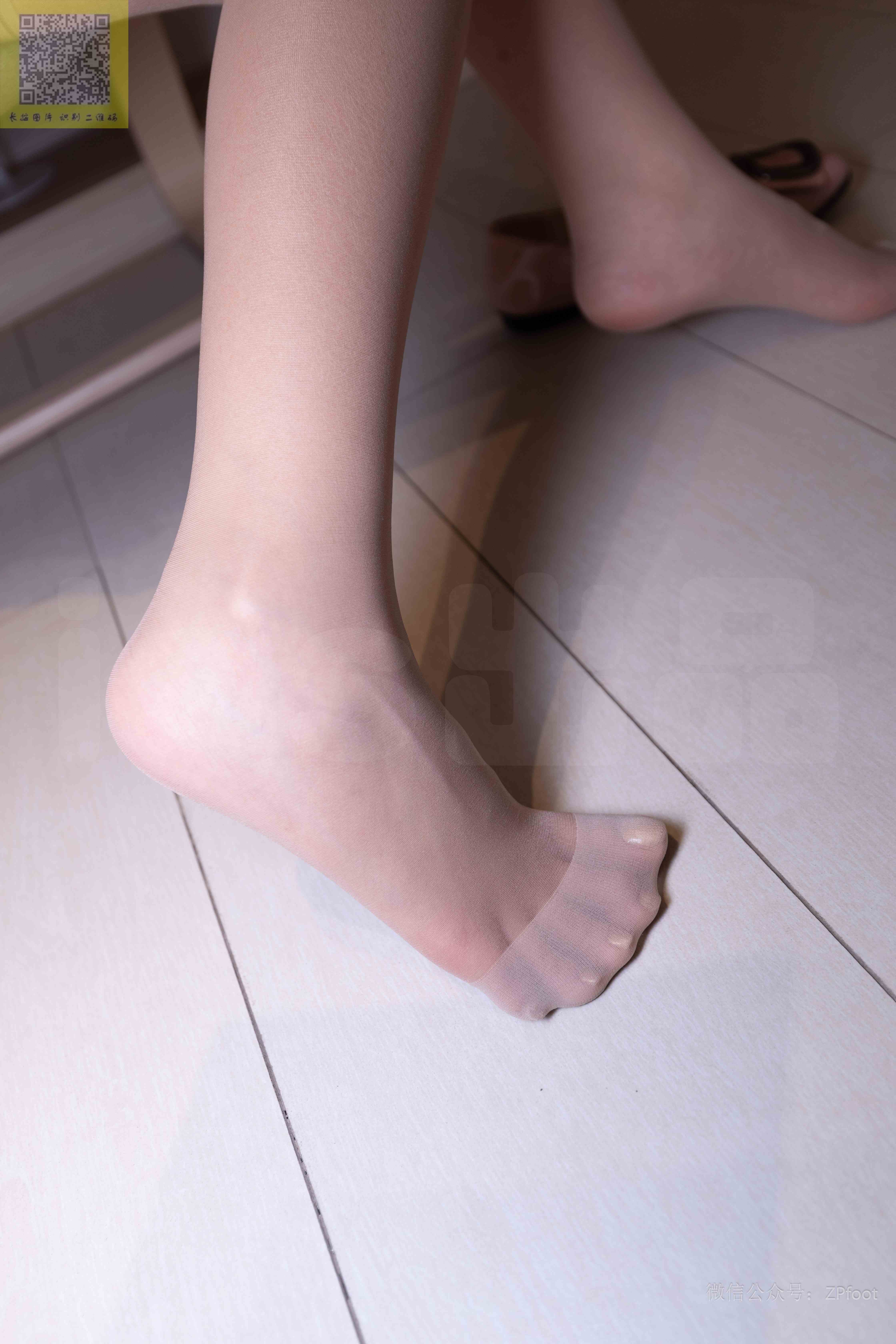 China Beauty Legs and feet 1415