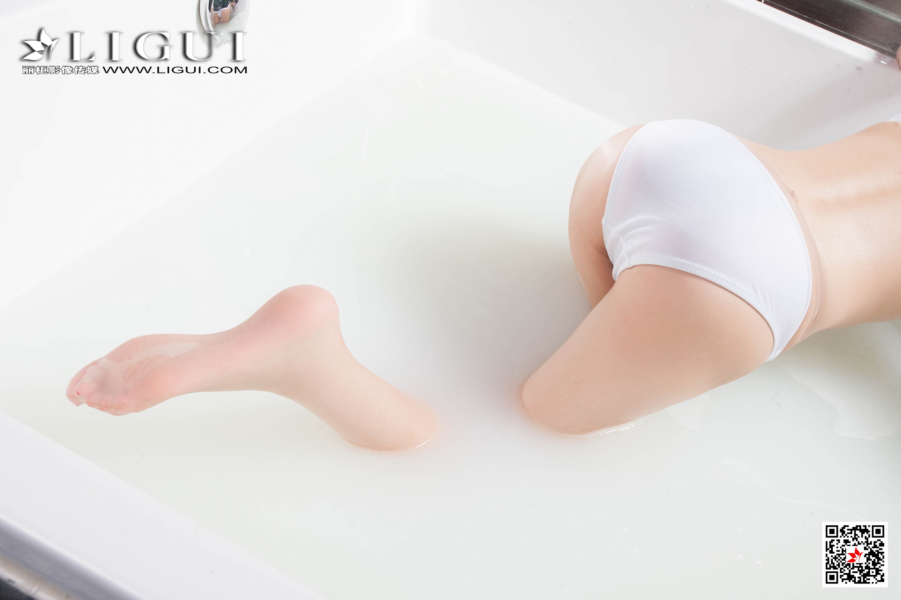 pretty lady dirty feet 135