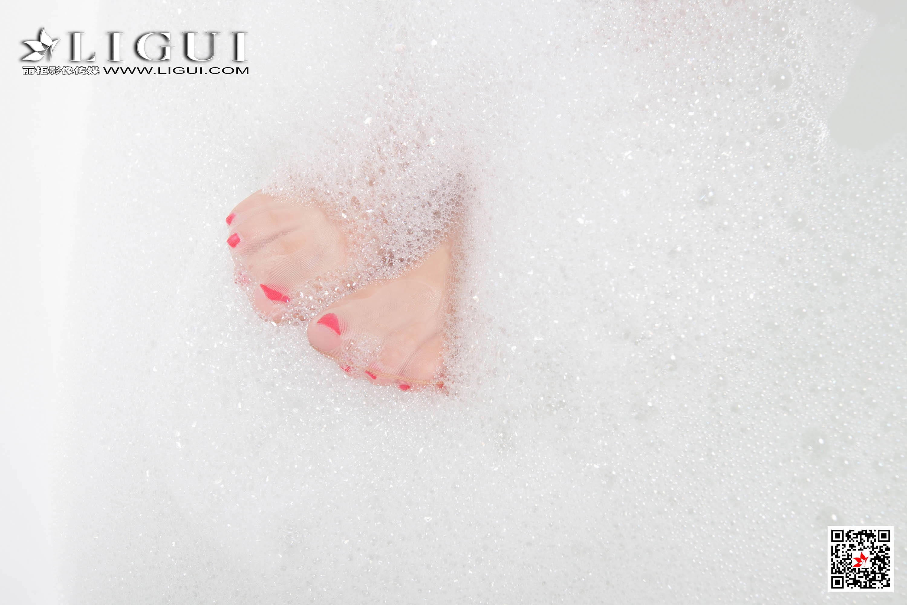 pretty lady dirty feet 135