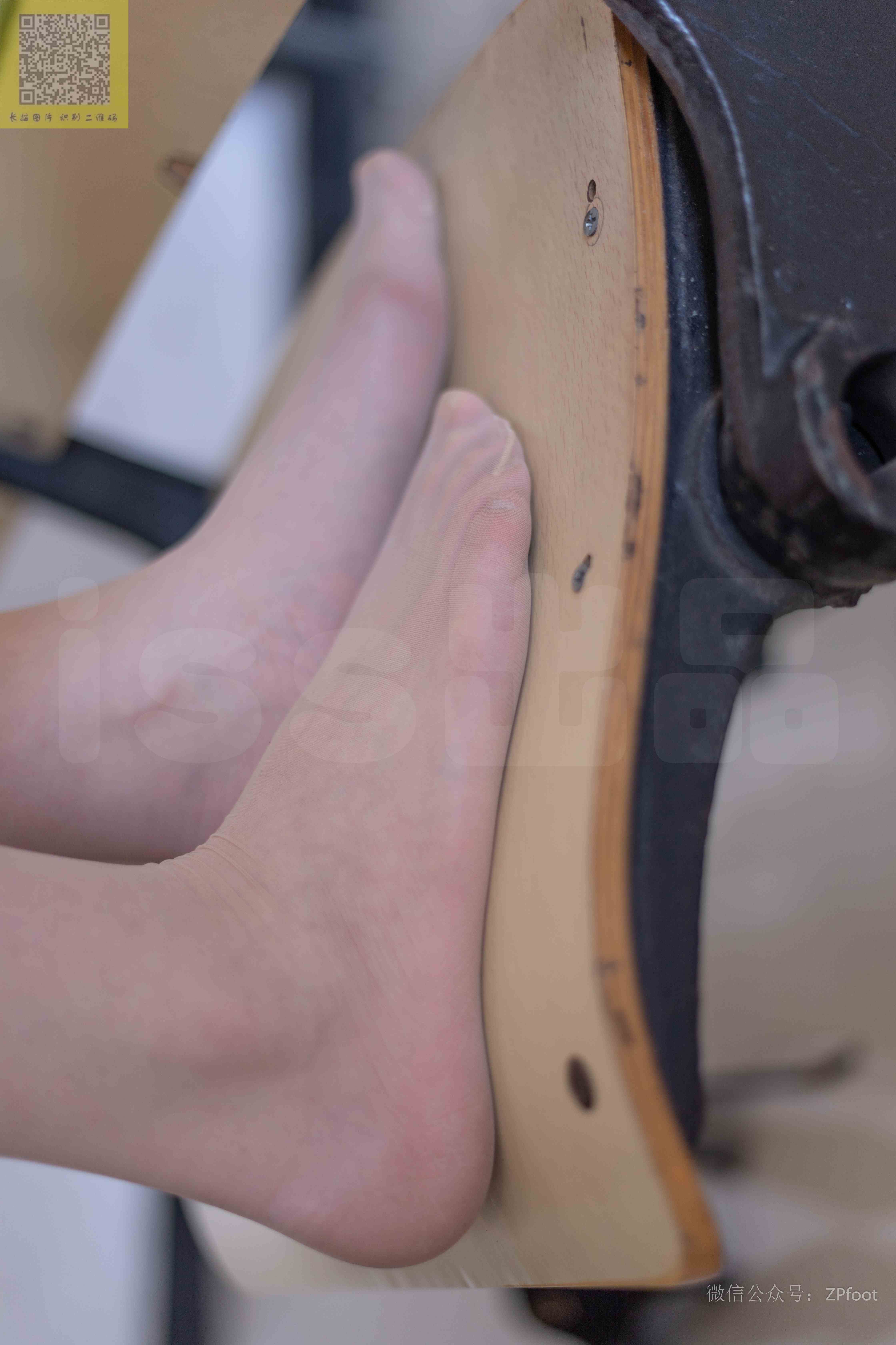 China Beauty Legs and feet 1421