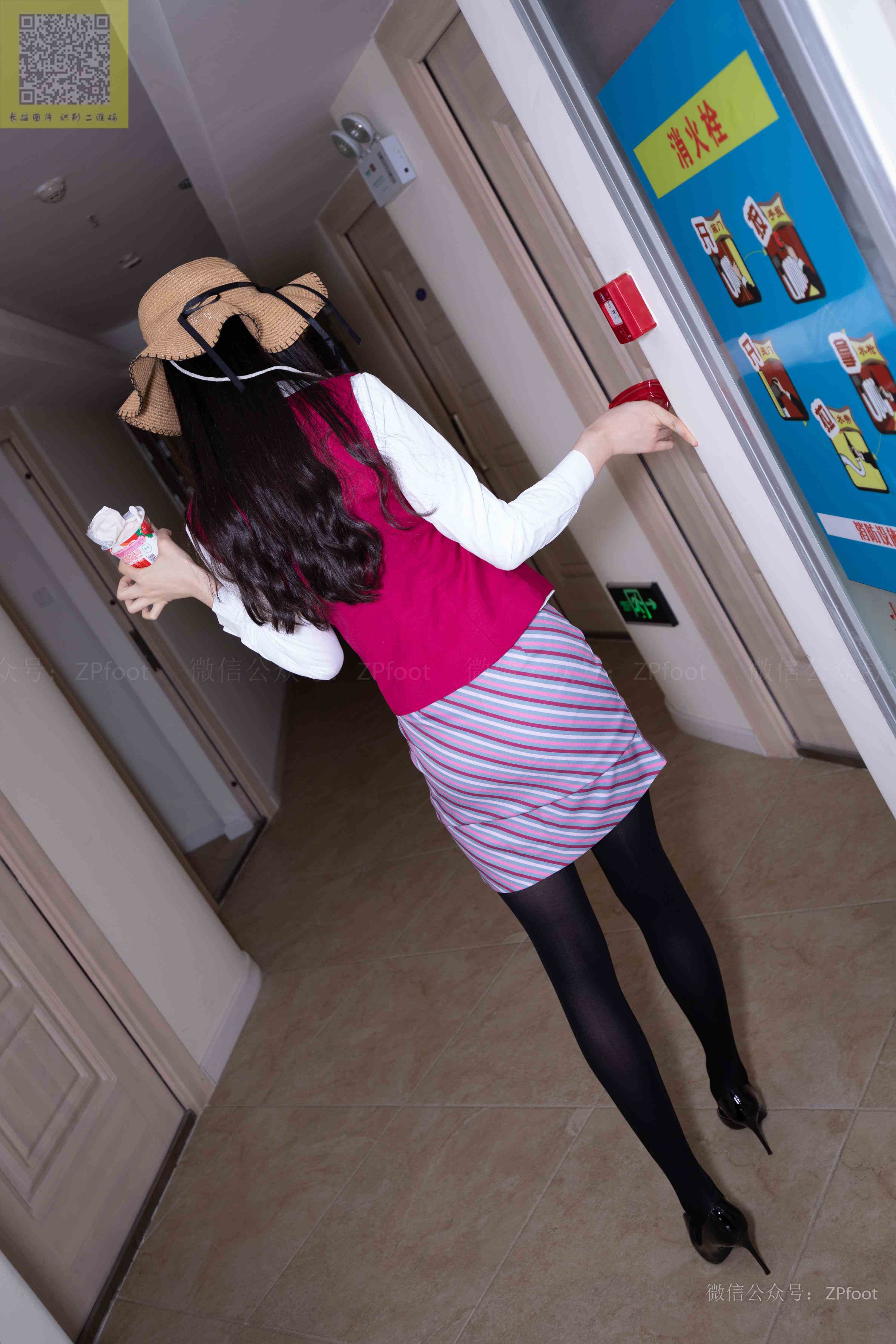 China Beauty Legs and feet 1423