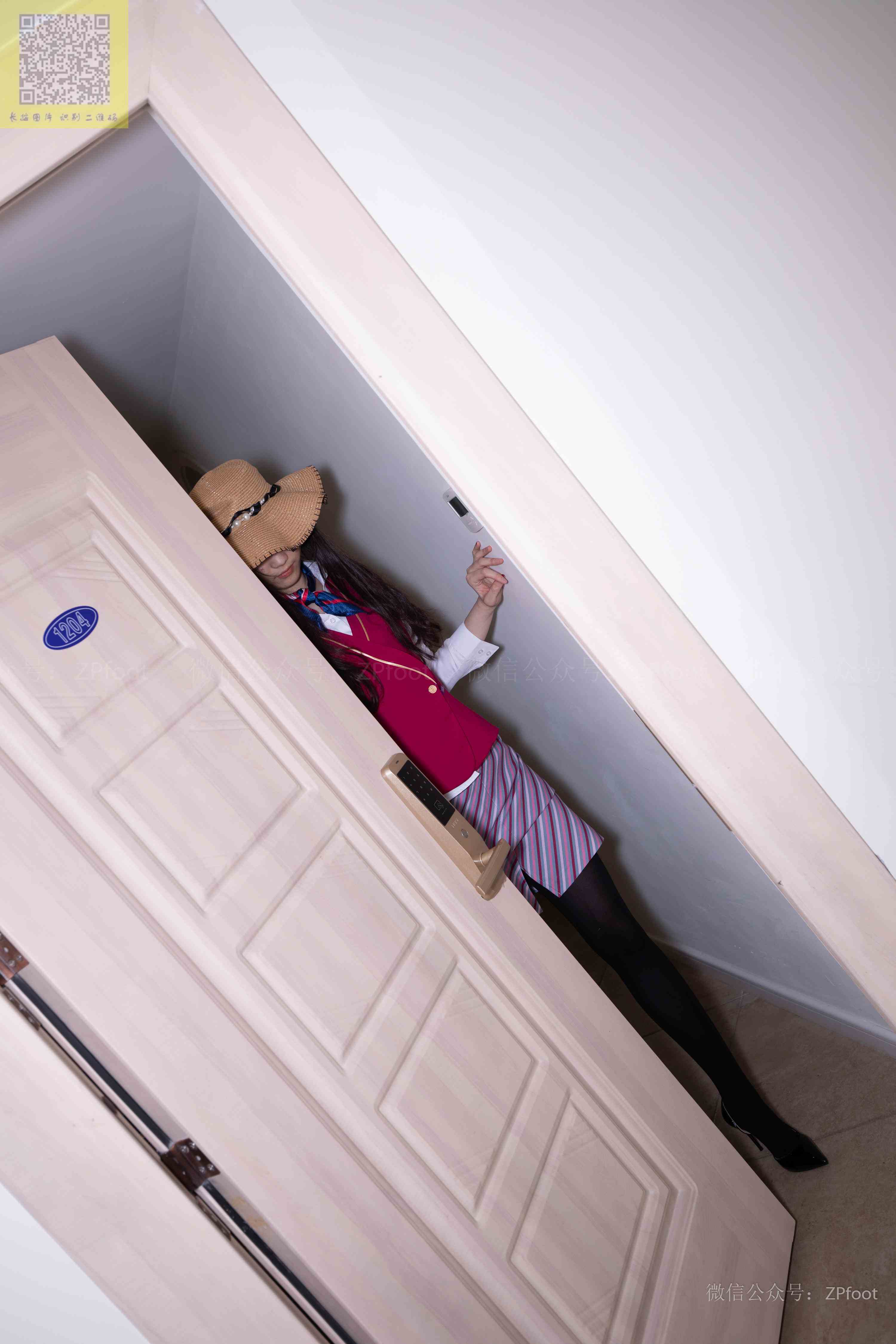 China Beauty Legs and feet 1423