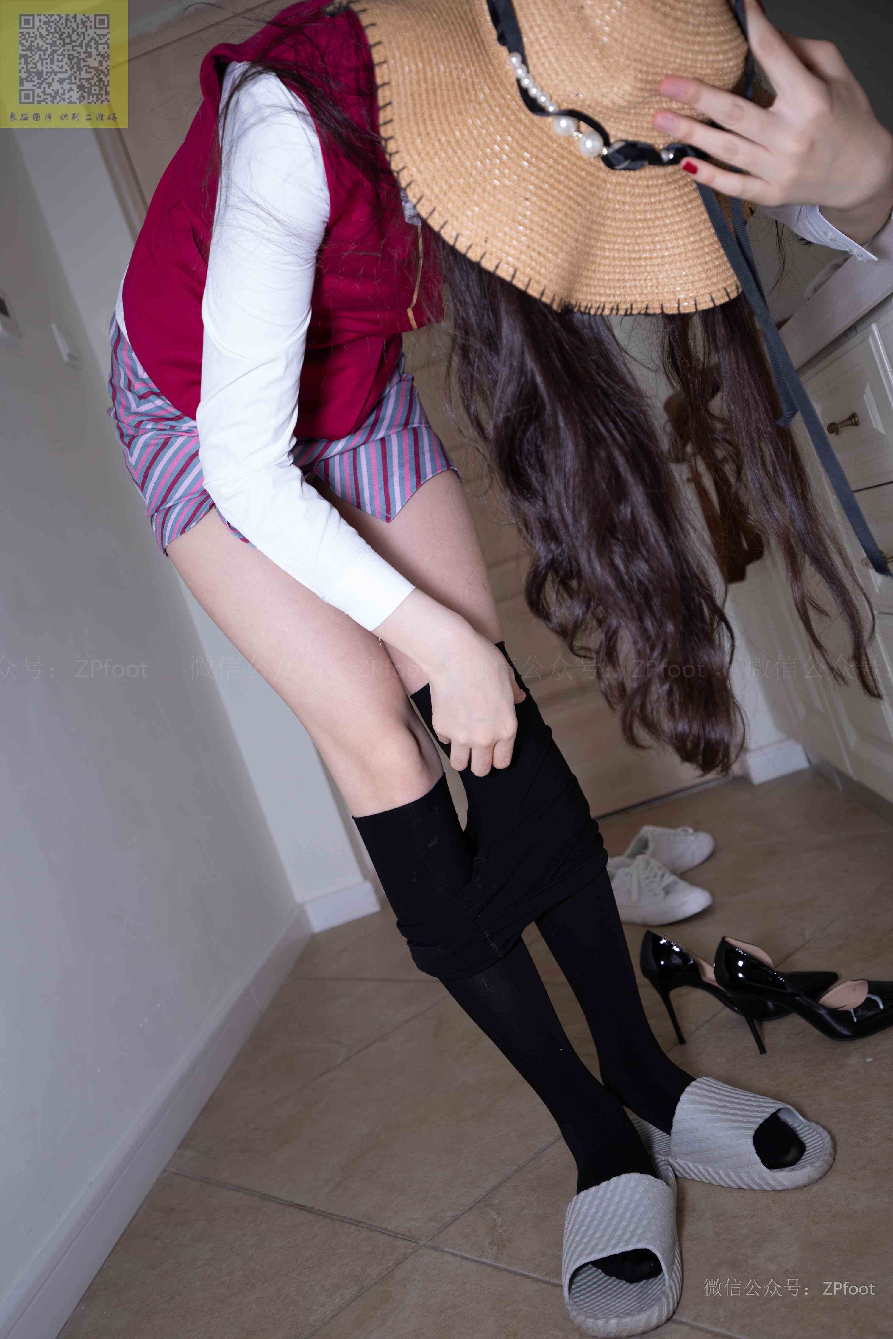 China Beauty Legs and feet 1423