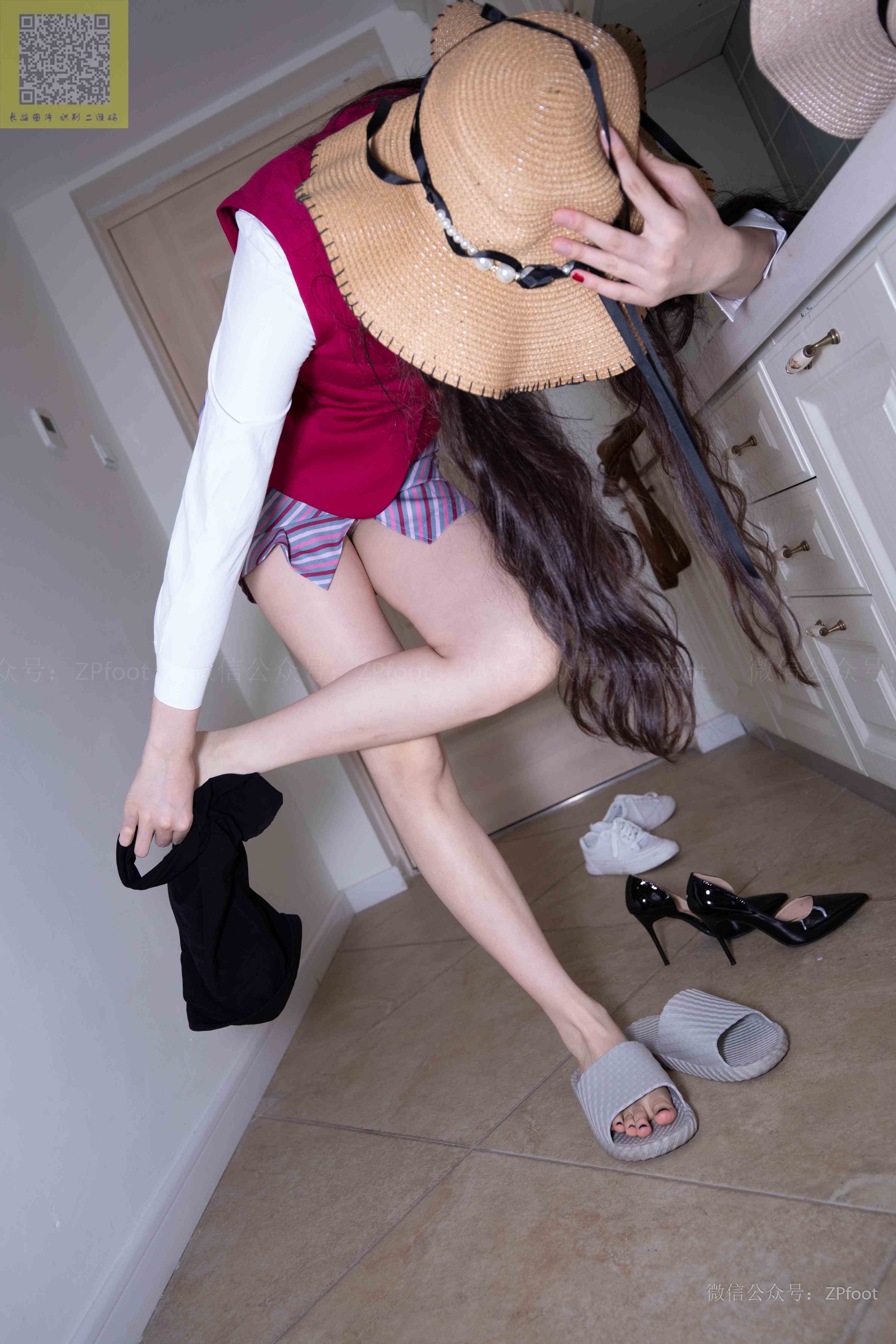 China Beauty Legs and feet 1423