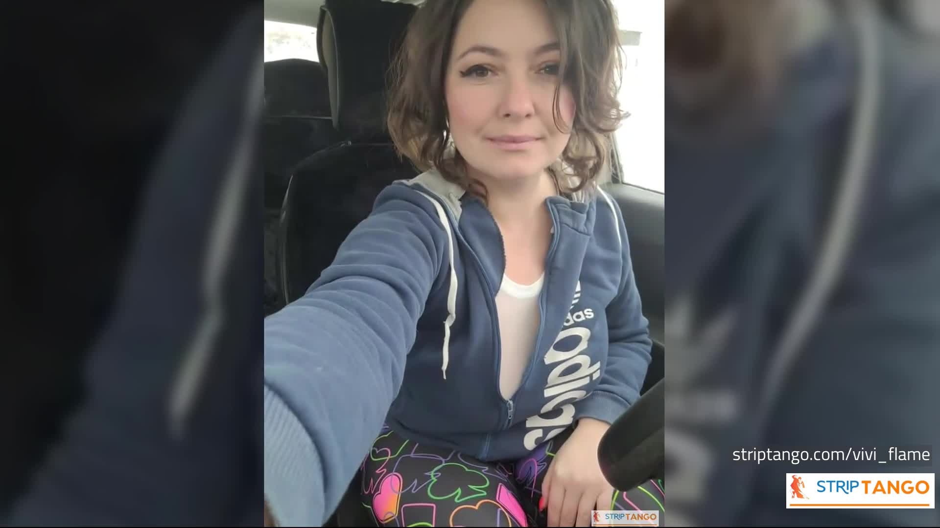 Striptango Outdoor Tease – 1000 Pics of Big Ass, Big Tits &