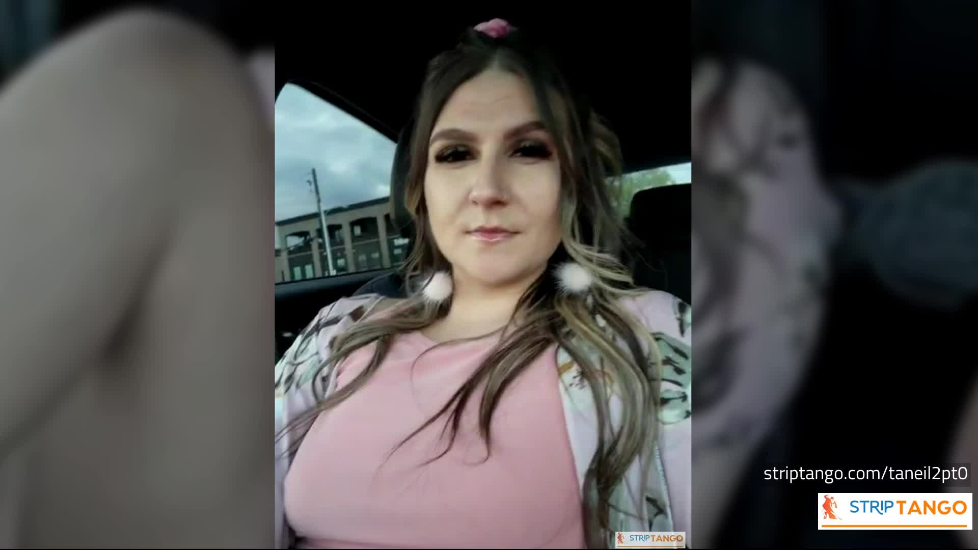 Striptango Outdoor Tease – 1000 Pics of Big Ass, Big Tits &