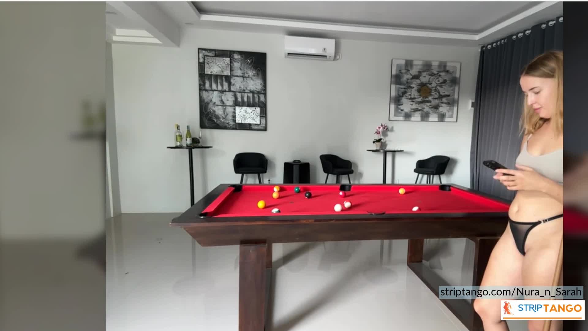 Striptango Outdoor Tease – 1000 Pics of Big Ass, Big Tits &