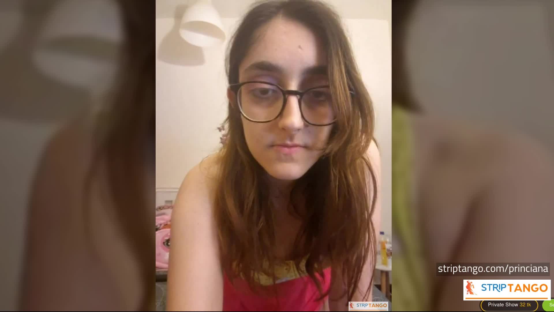 Striptango Outdoor Tease – 1000 Pics of Big Ass, Big Tits &