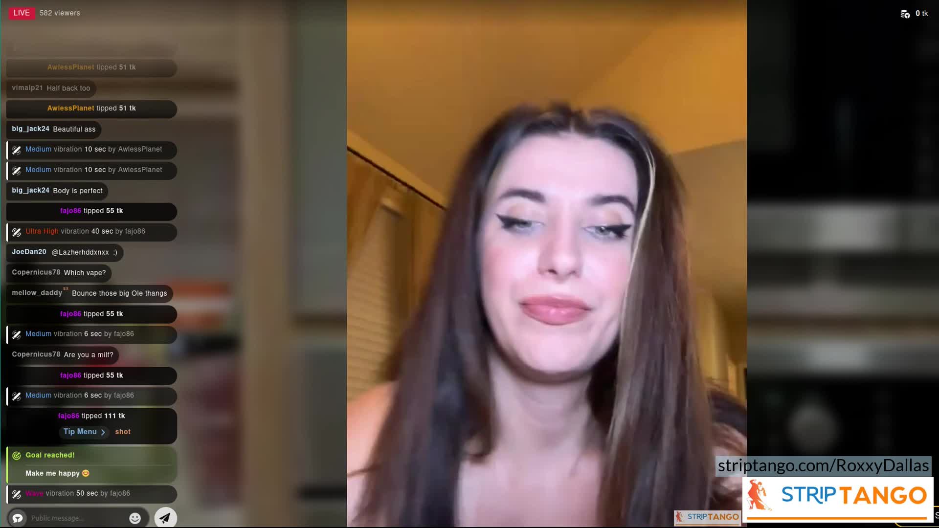 300 Pics of Big Ass, Big Tits & Hairy Pussy Striptango Camgi