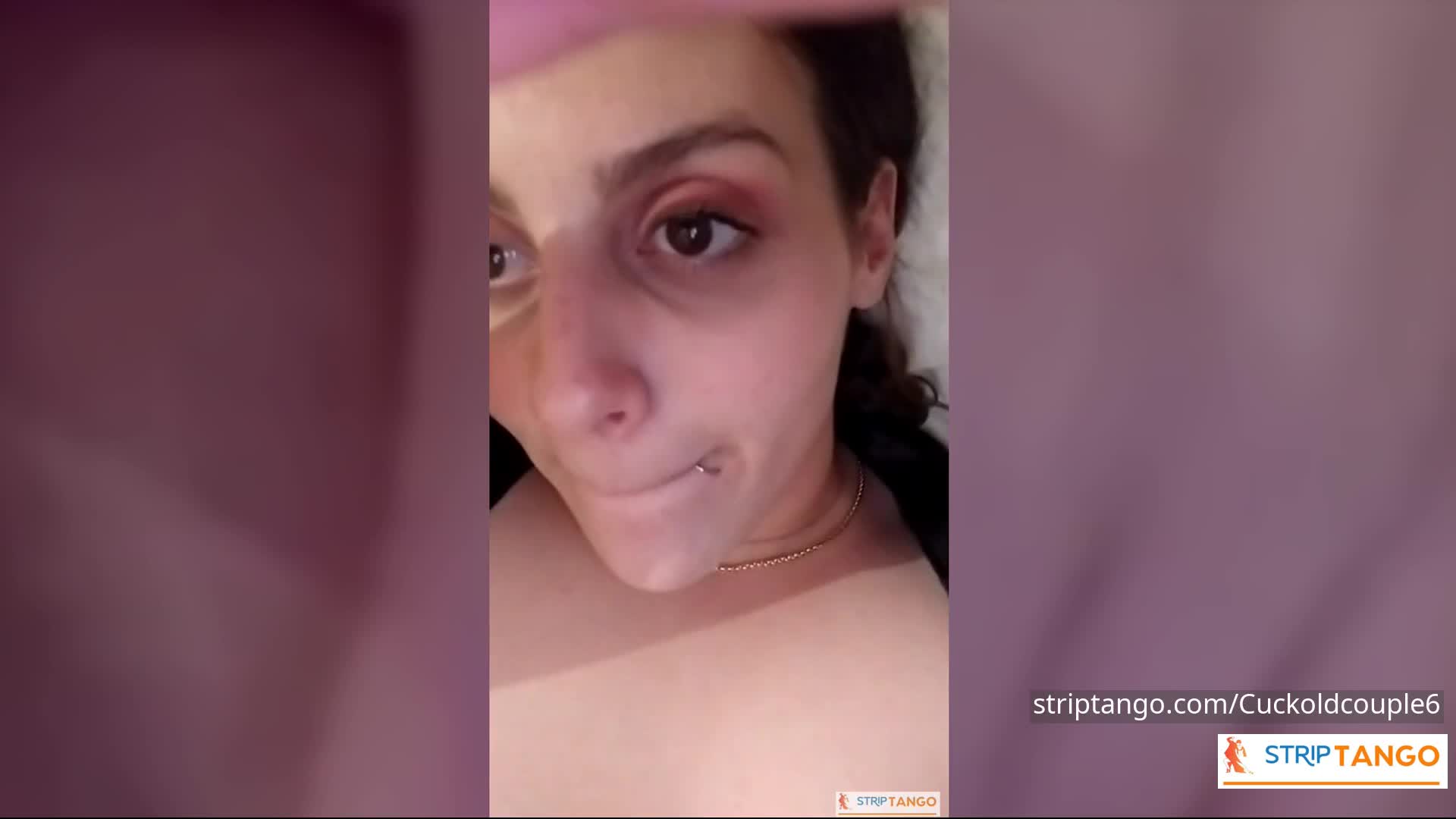 300 Pics of Big Ass, Big Tits & Hairy Pussy Striptango Camgi