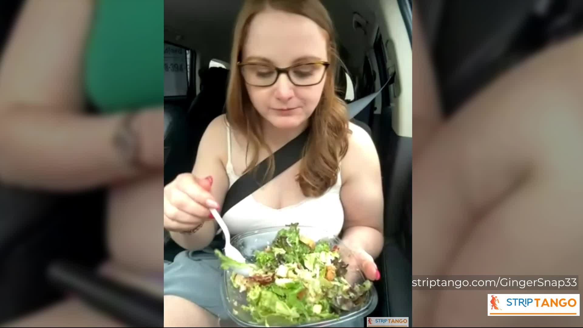 300 Pics of Big Ass, Big Tits & Hairy Pussy Striptango Camgi