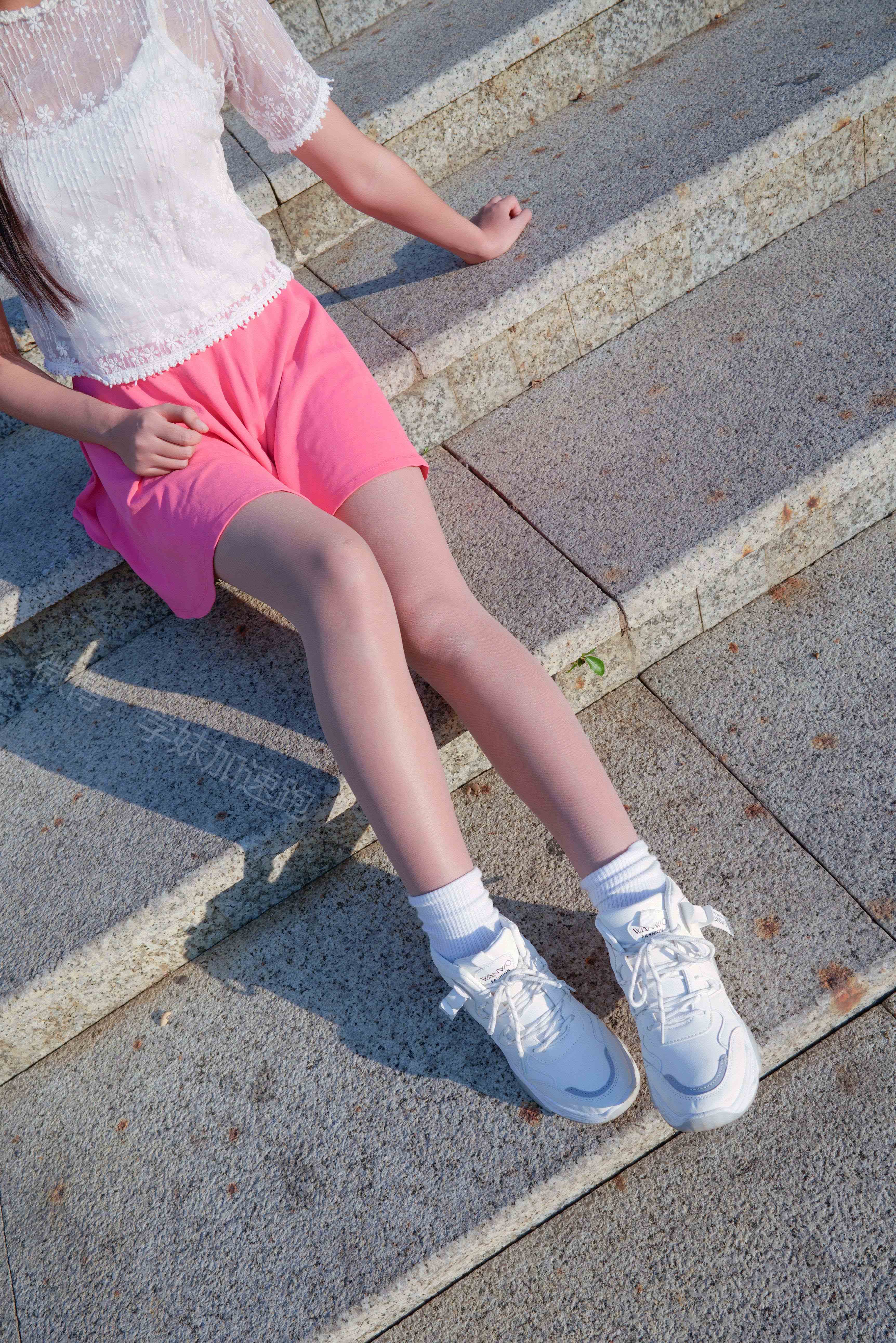 China Beauty Legs and feet 1433