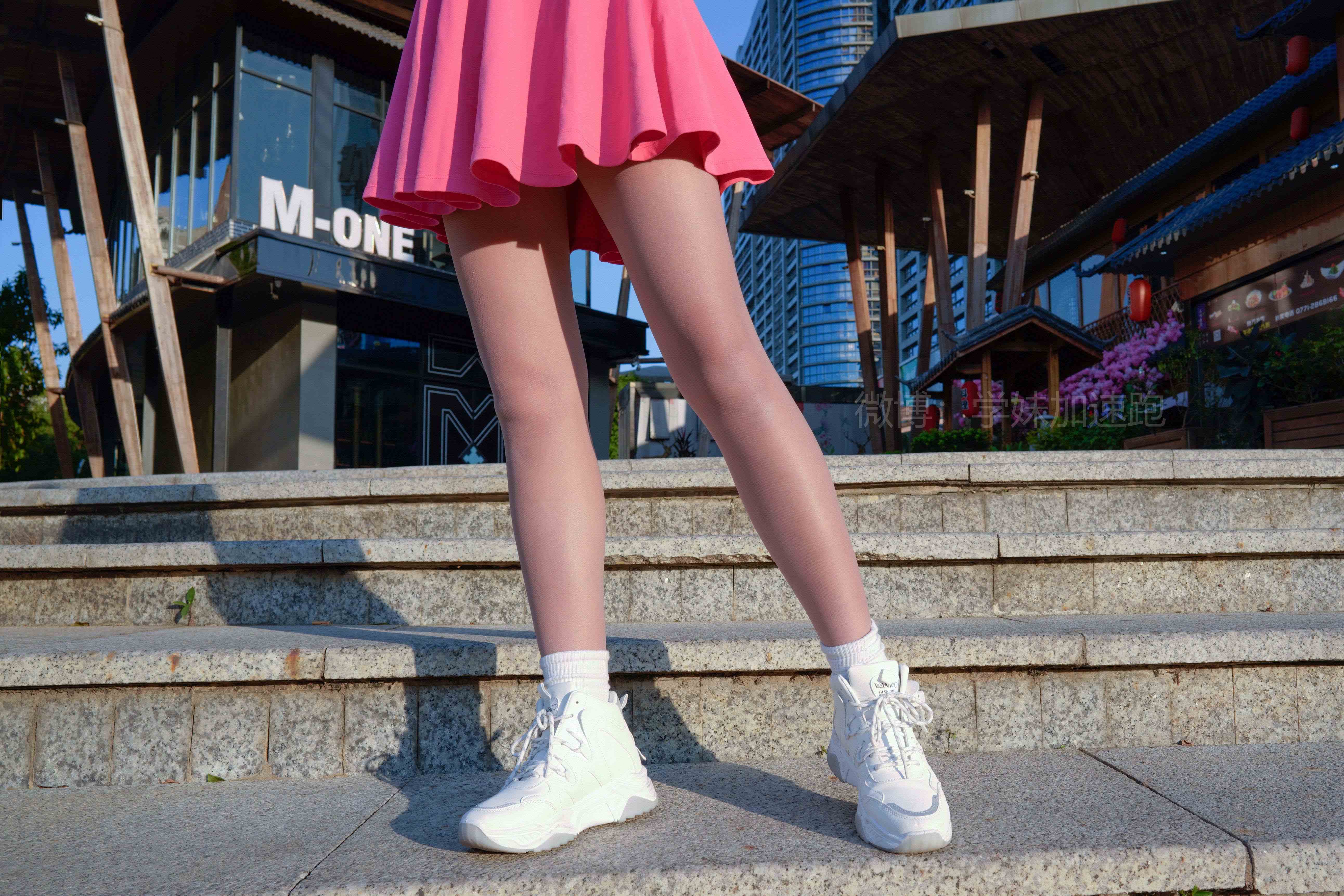 China Beauty Legs and feet 1433