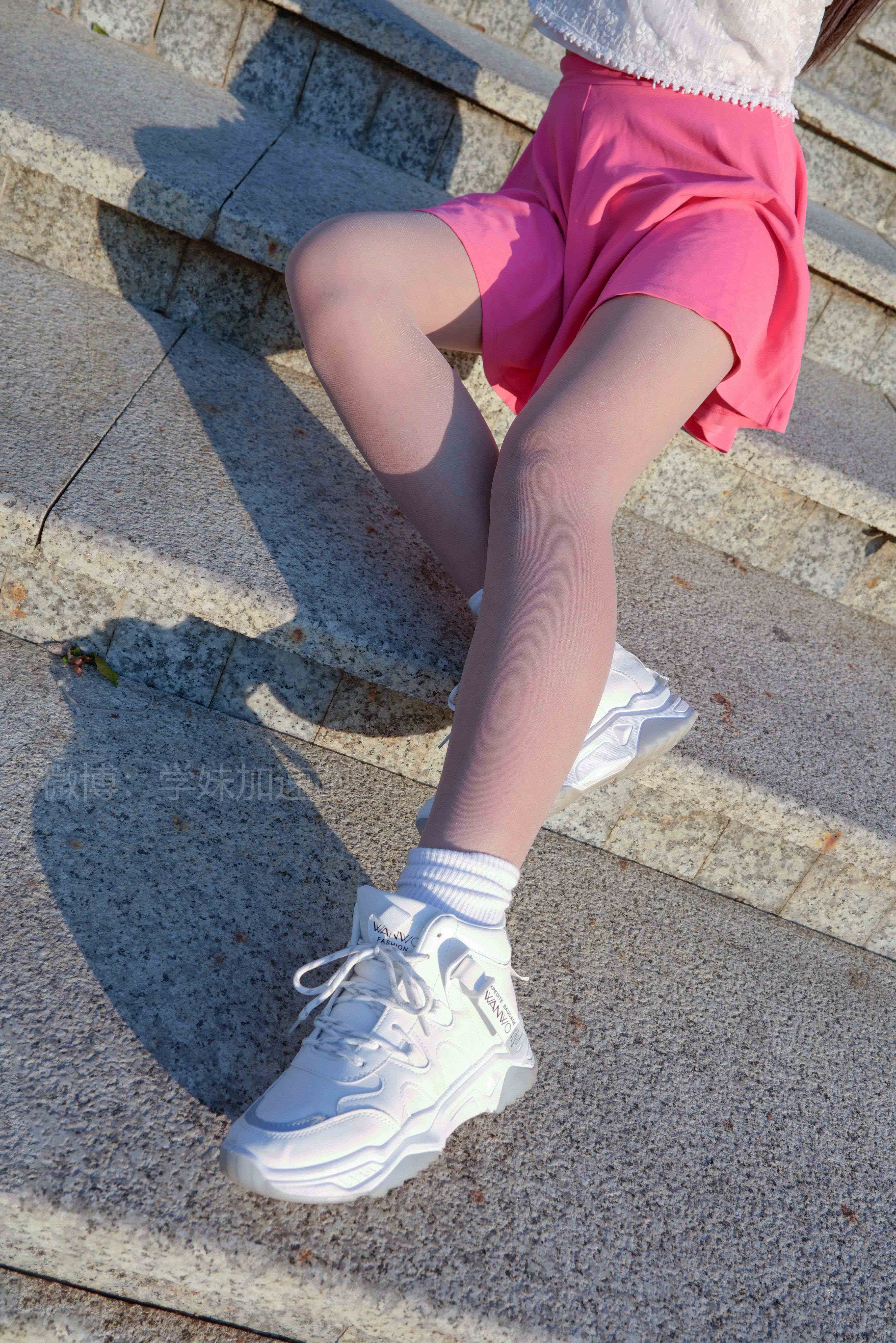 China Beauty Legs and feet 1433