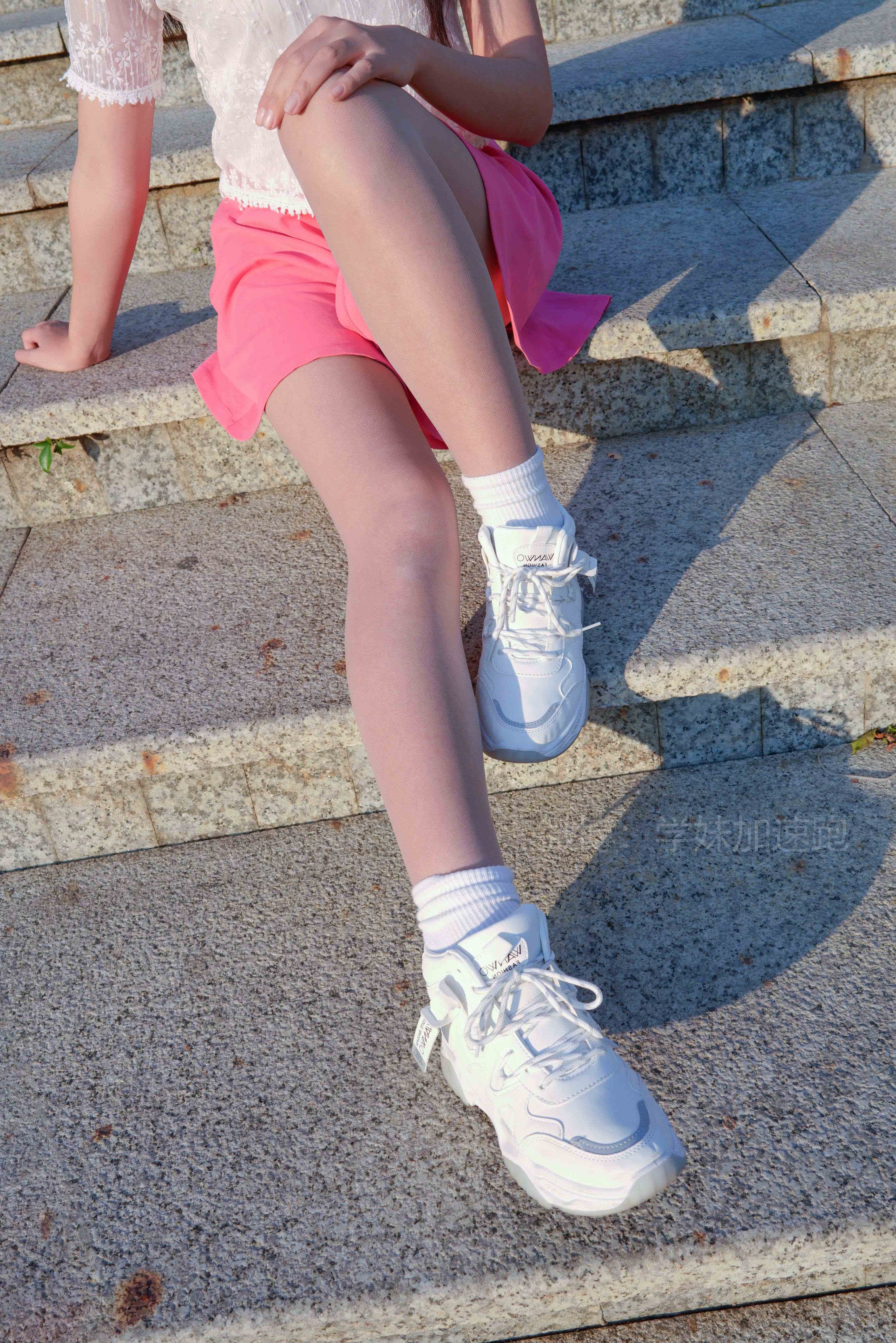 China Beauty Legs and feet 1433