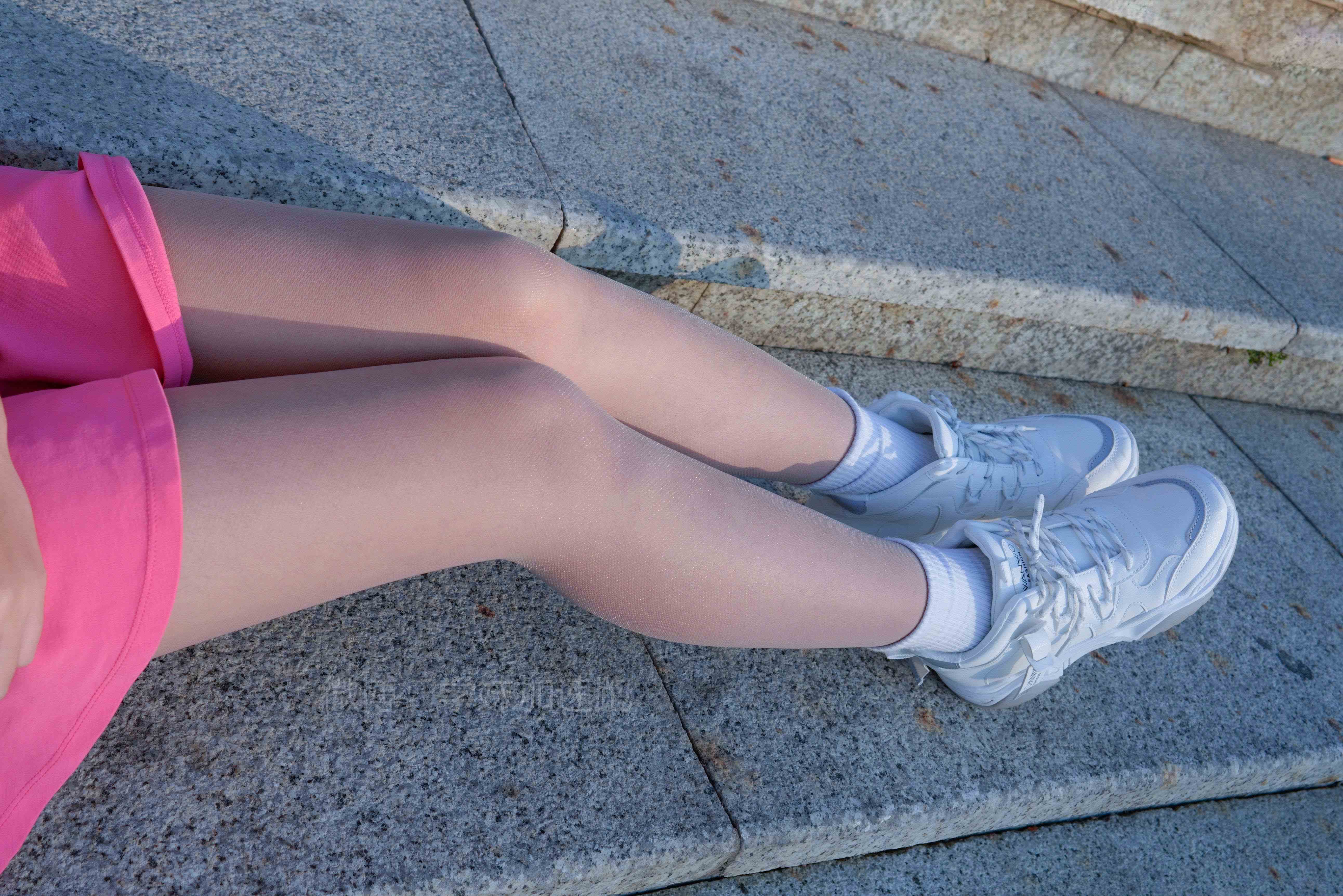 China Beauty Legs and feet 1433