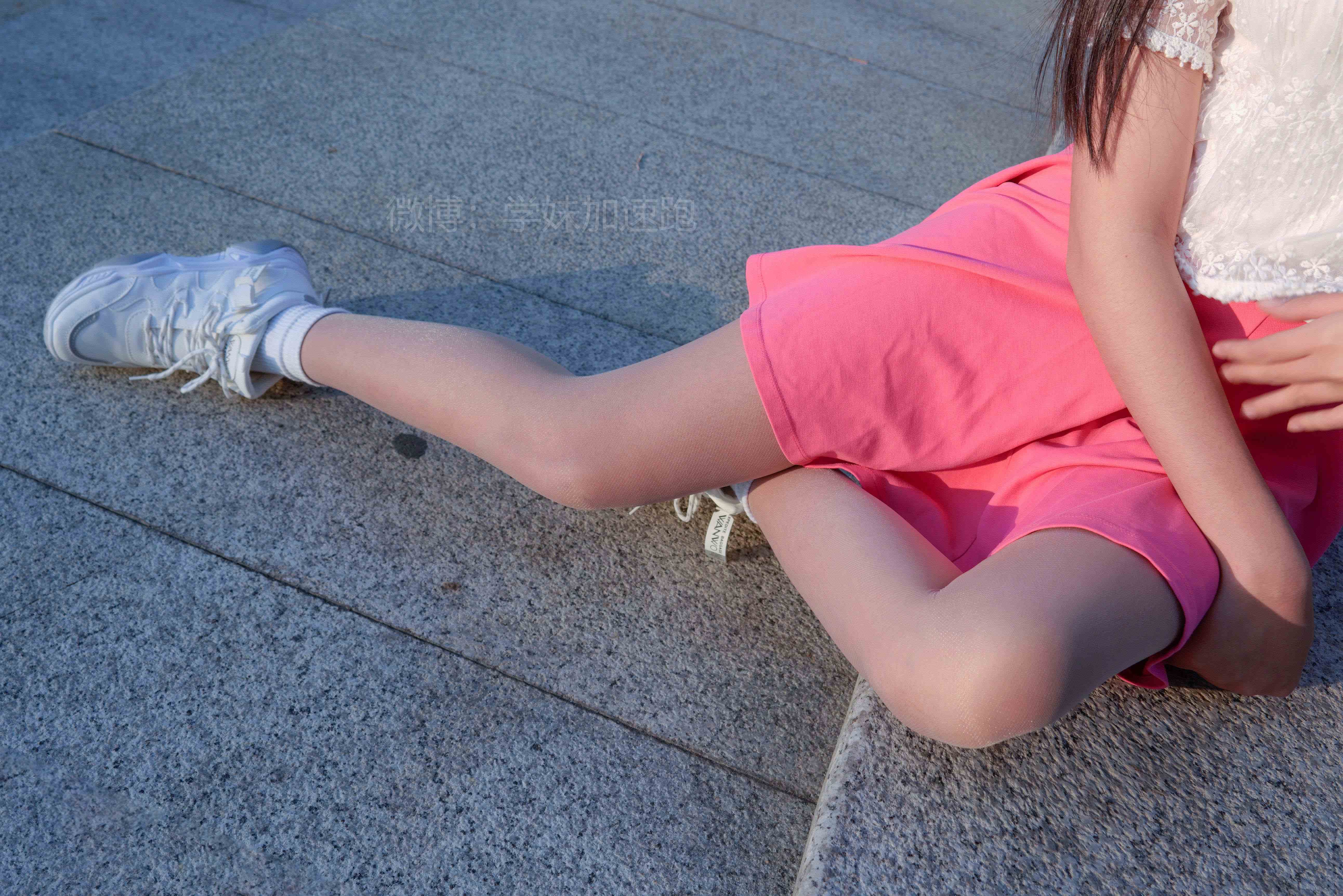 China Beauty Legs and feet 1433