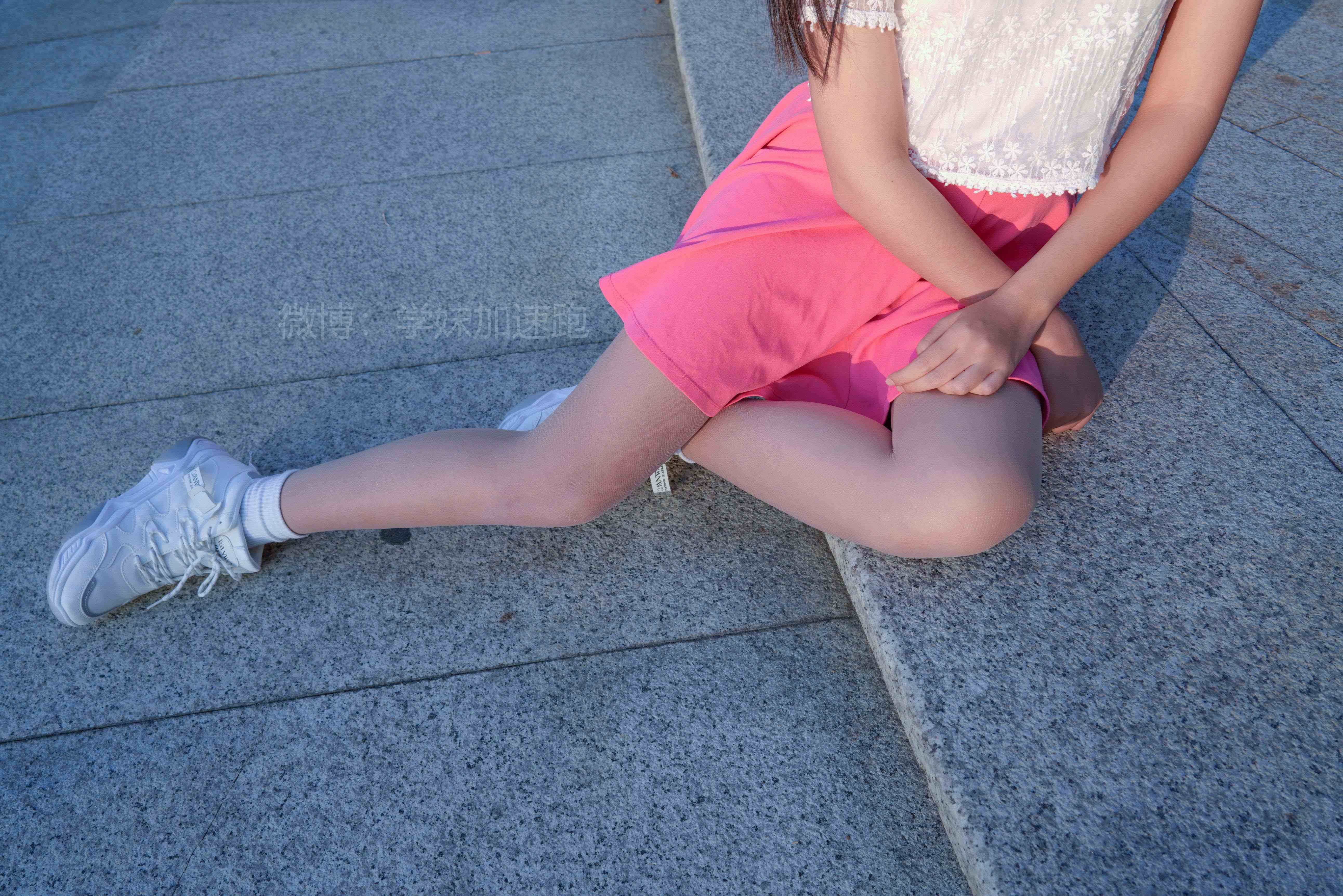 China Beauty Legs and feet 1433