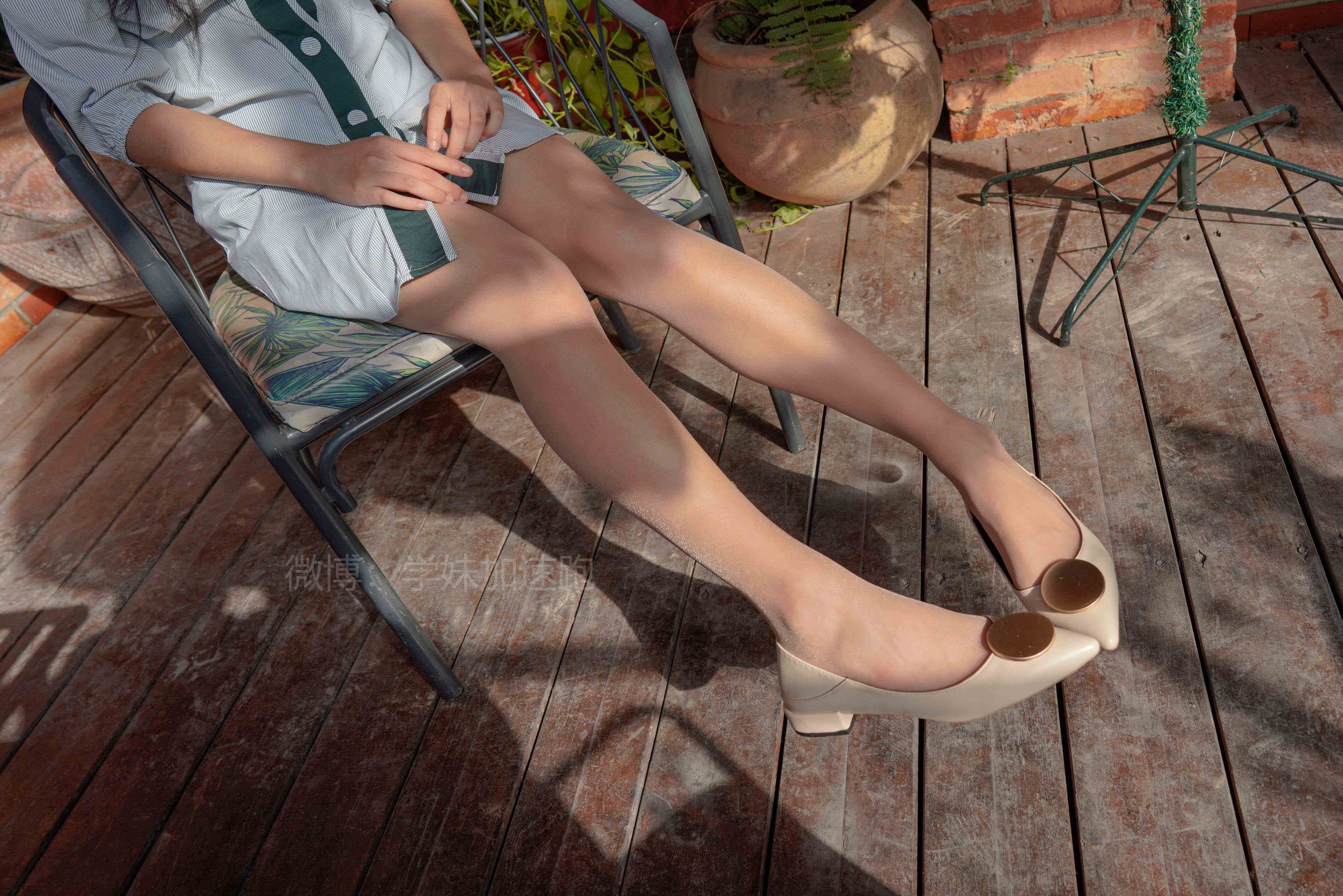 China Beauty Legs and feet 1434