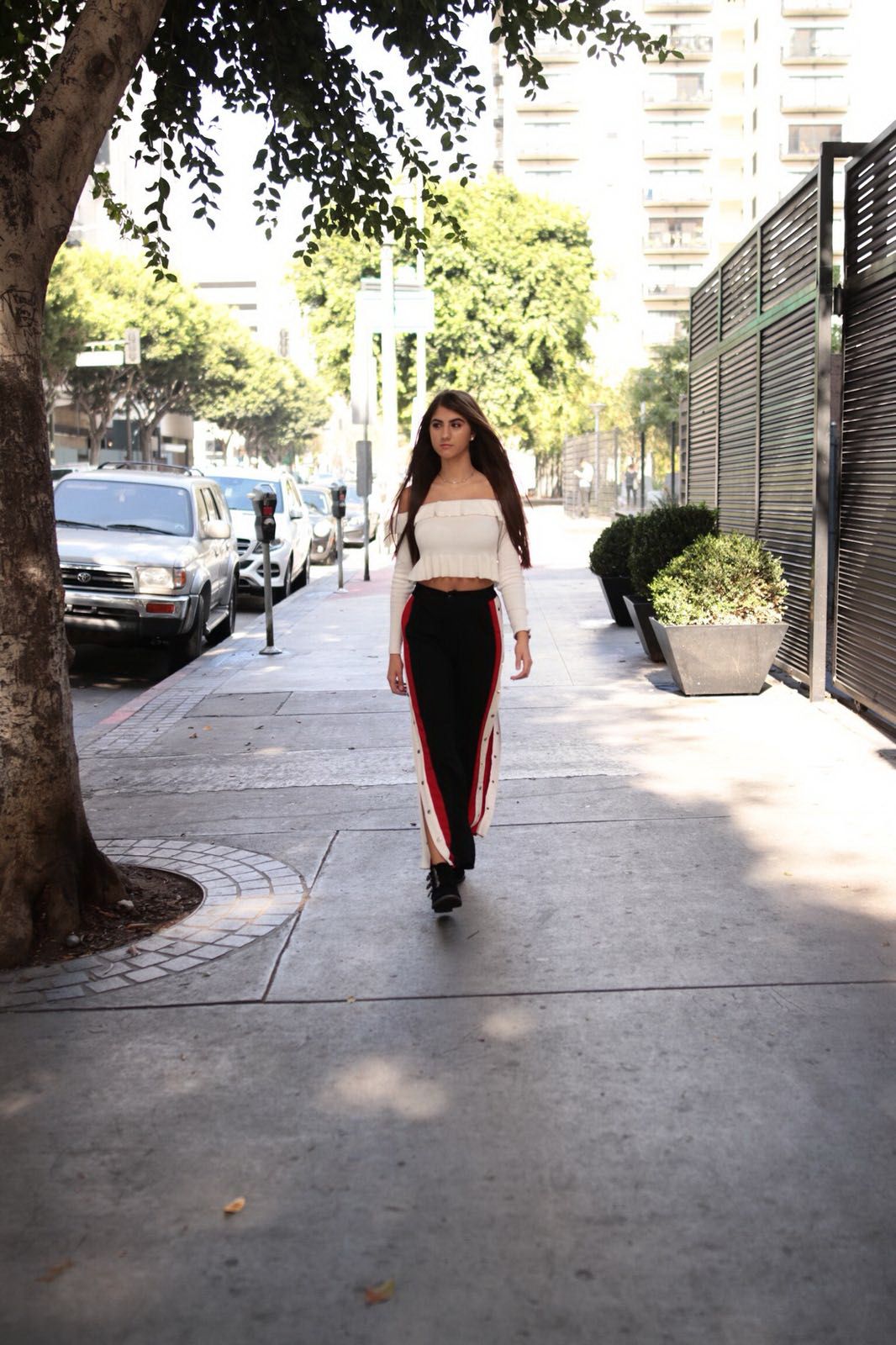 dumb "aspiring model" humiliated