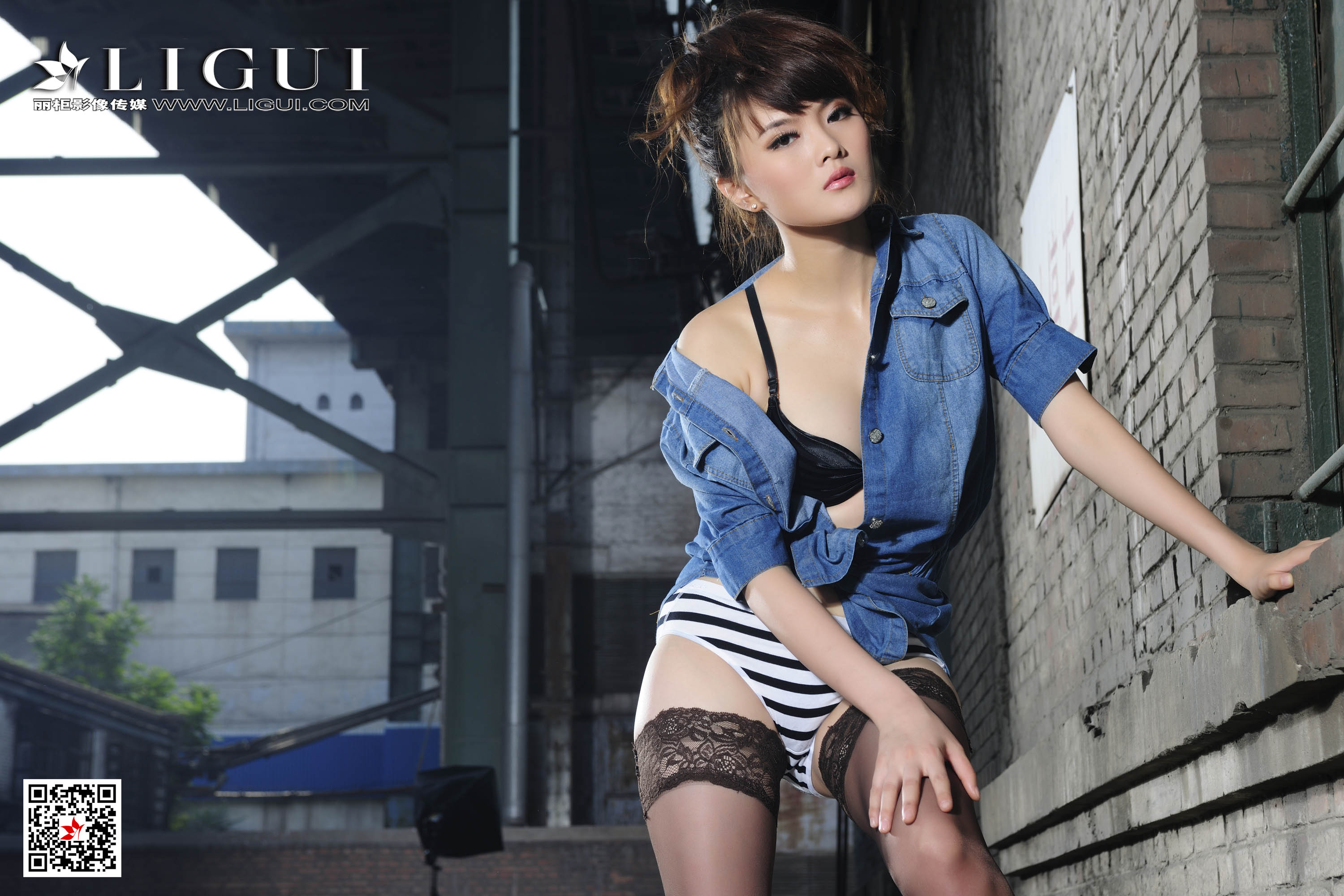 pretty lady dirty feet 138