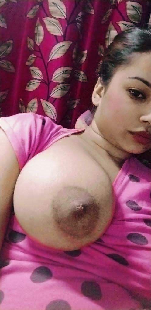 Big Ass & Big Tits Sexy Woman Pics