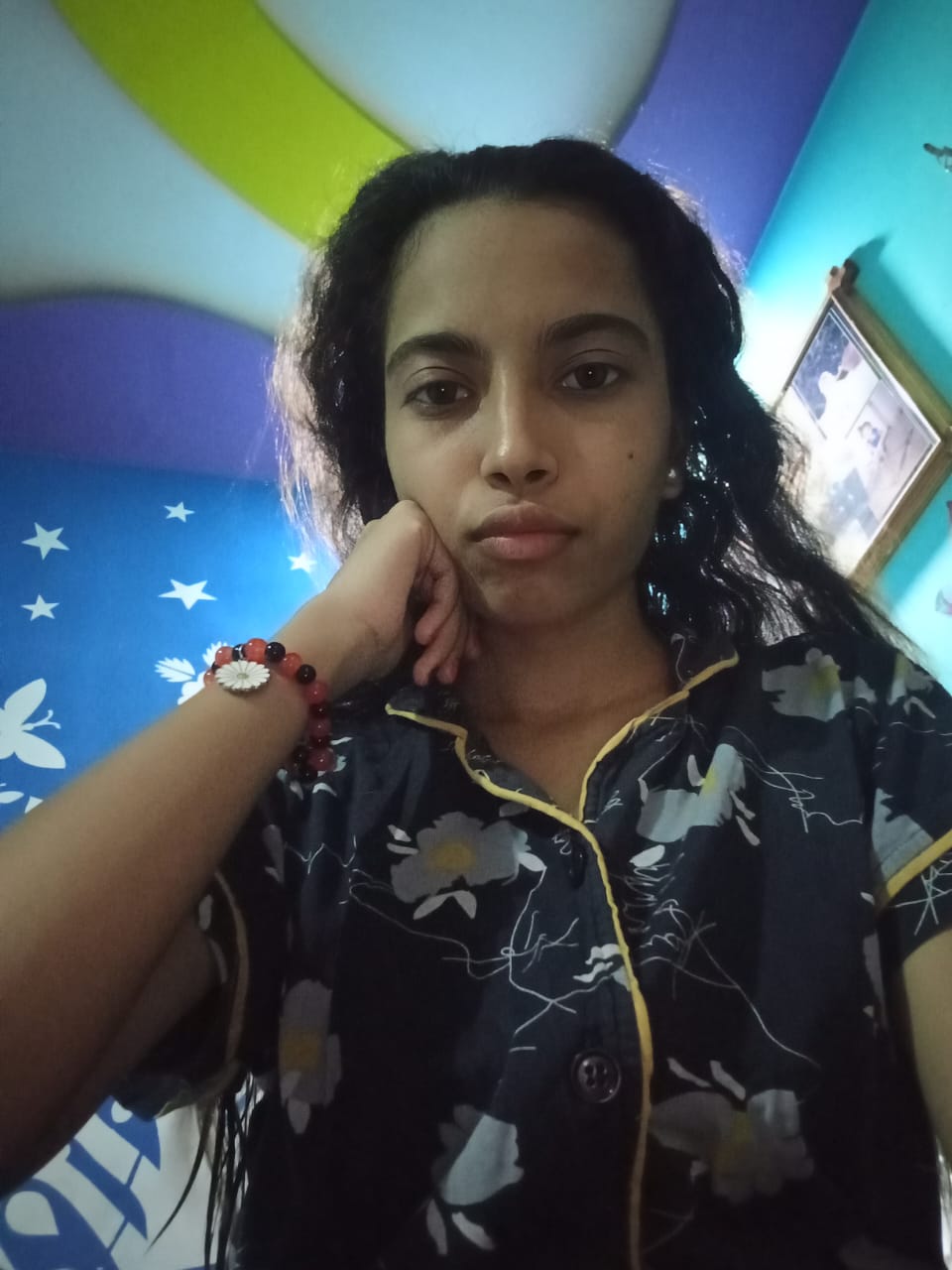 Cute Slim Babe Selfshot Pussy Pics