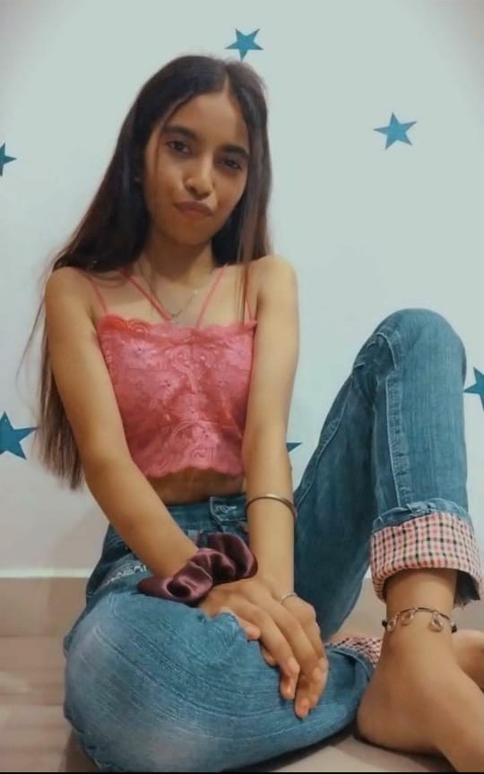 Cute Slim Babe Selfshot Pussy Pics