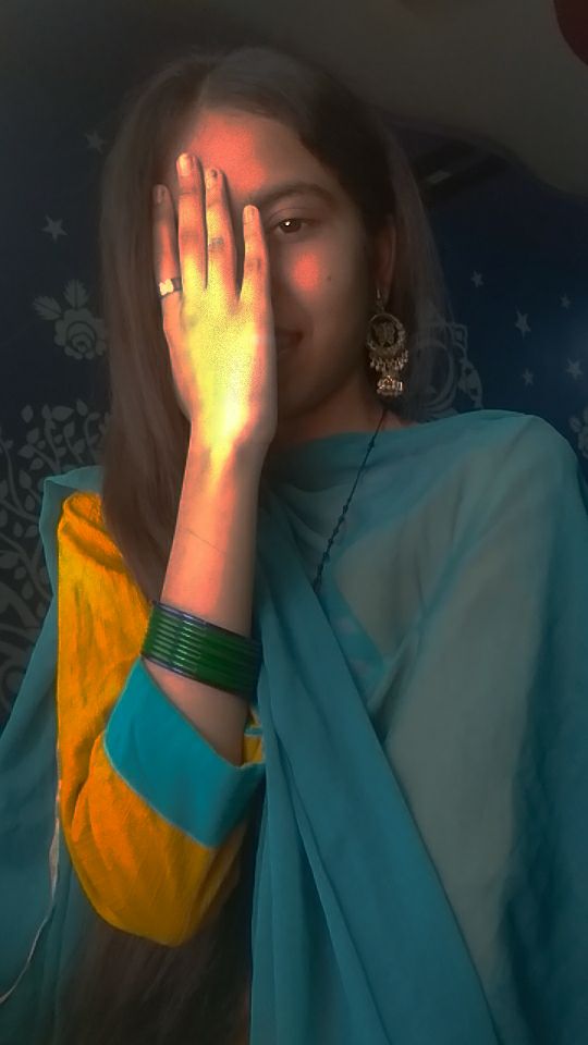 Cute Slim Babe Selfshot Pussy Pics