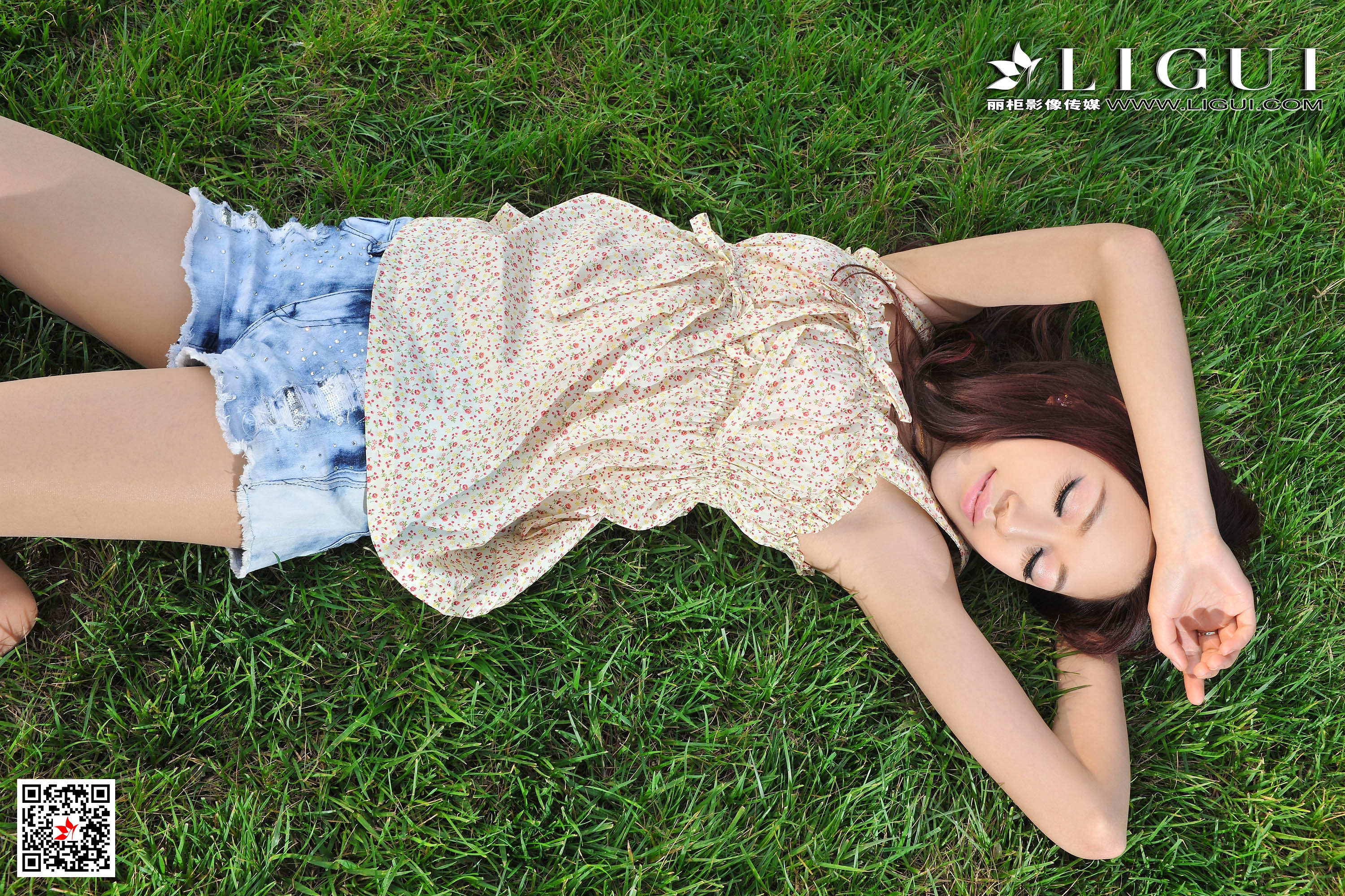 pretty lady dirty feet 140