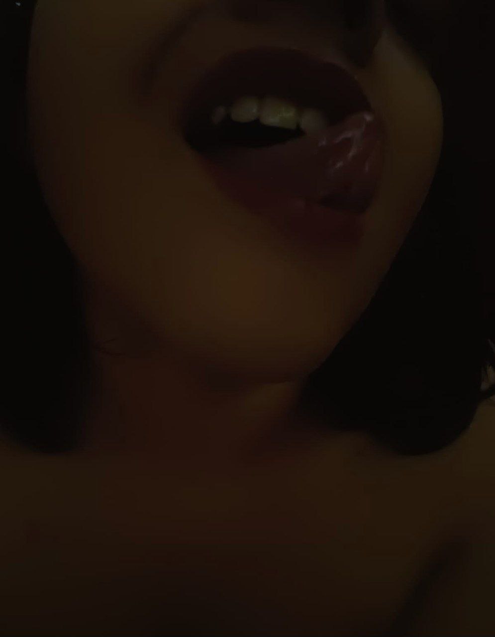 Hercanvass Nude GG Xxx