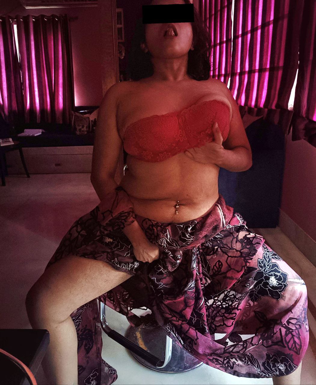 Hercanvass Nude GG Xxx