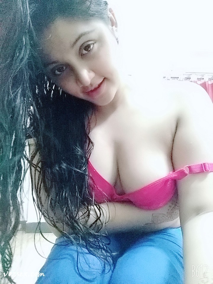 Bangladeshi Girl Srabontee Daffodil University Student Nude