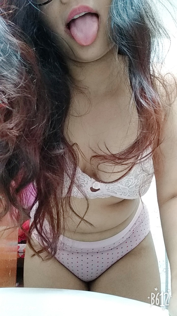 Bangladeshi Girl Srabontee Daffodil University Student Nude