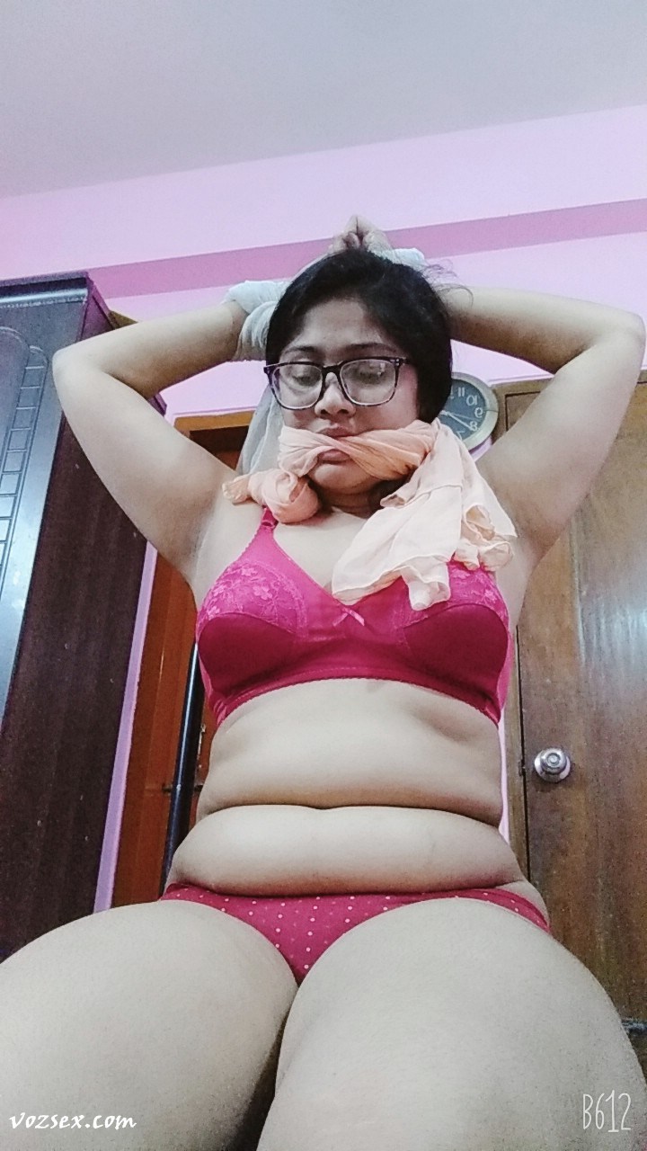 Bangladeshi Girl Srabontee Daffodil University Student Nude