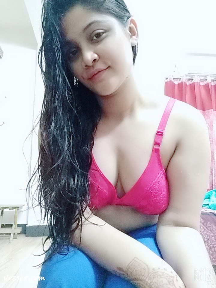 Bangladeshi Girl Srabontee Daffodil University Student Nude
