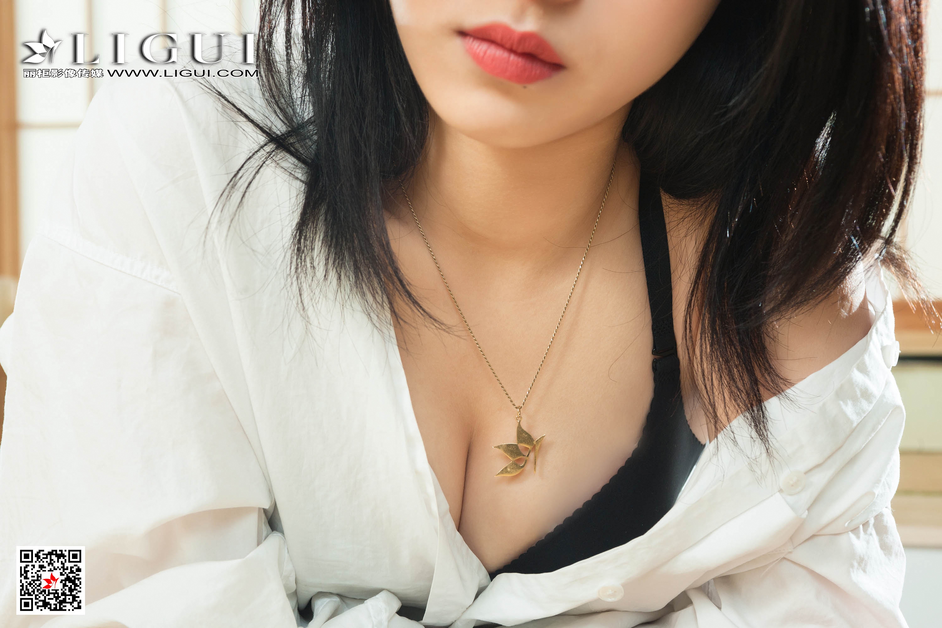 pretty lady dirty feet 143