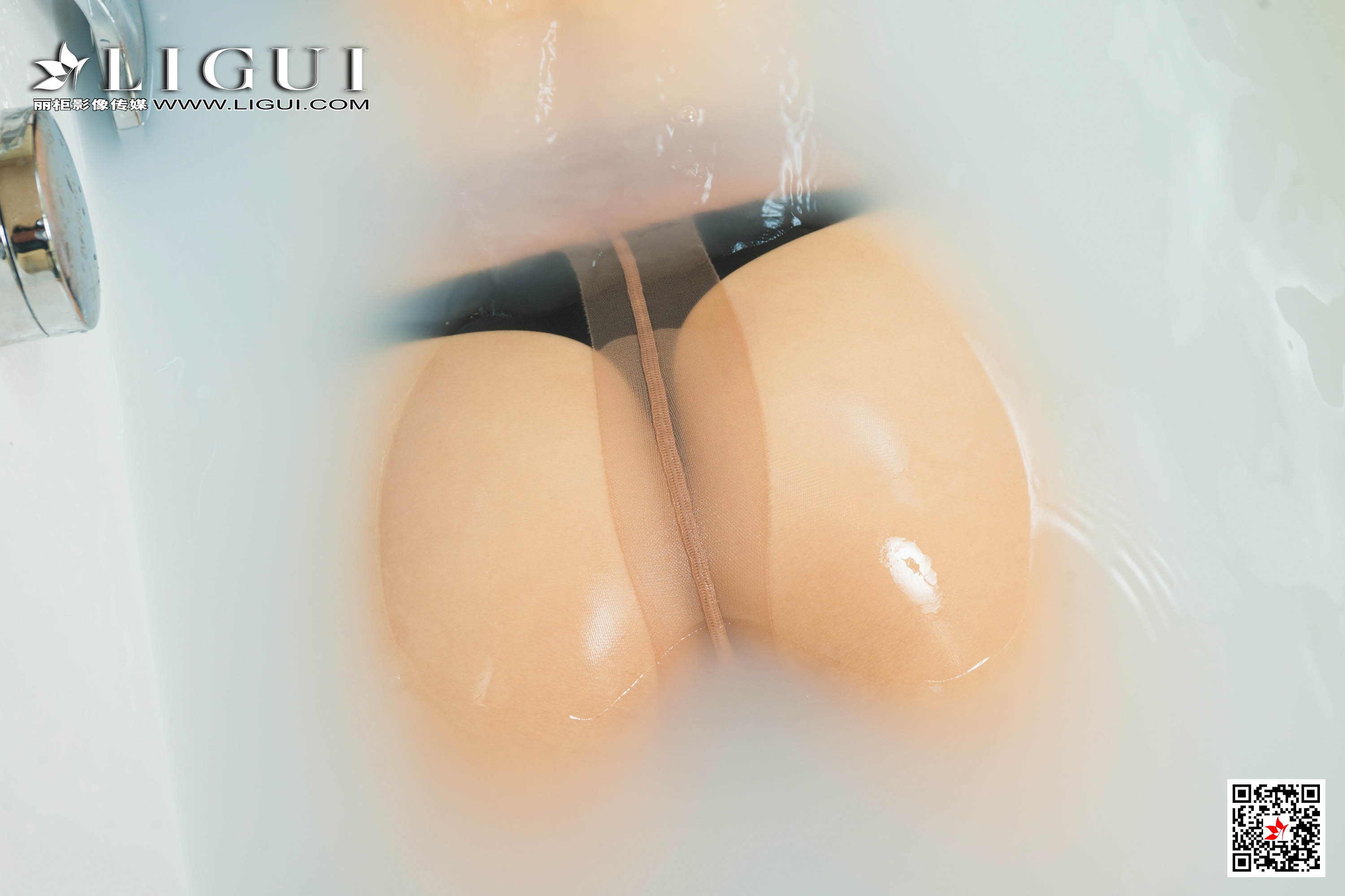 pretty lady dirty feet 143