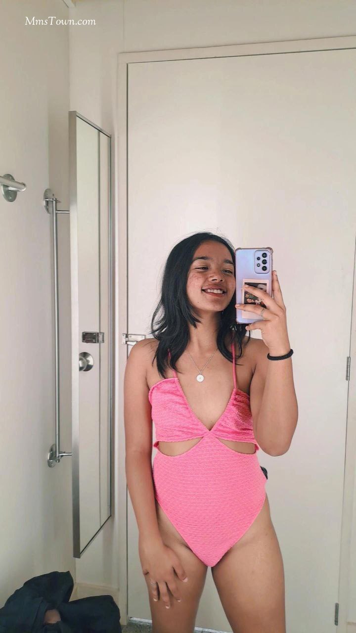 Horny Asian Girl Sending Hot Pics & Vid to Lover