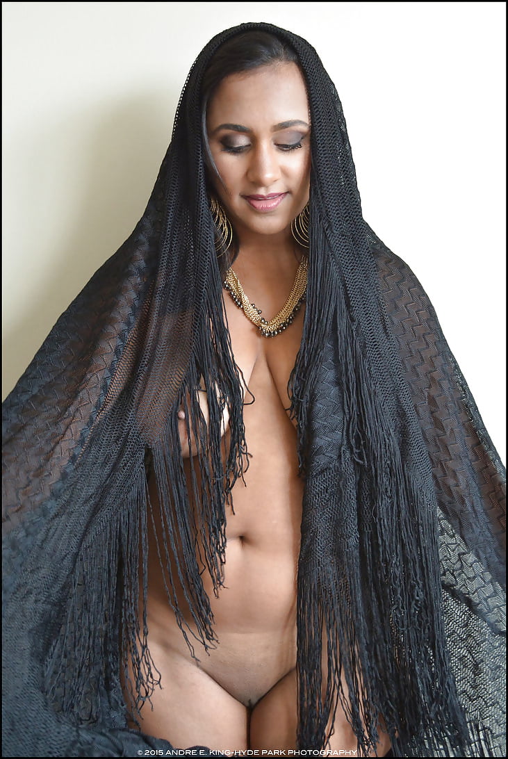 Bengali Big Boob Girl Nude Photoshoot Part - 14