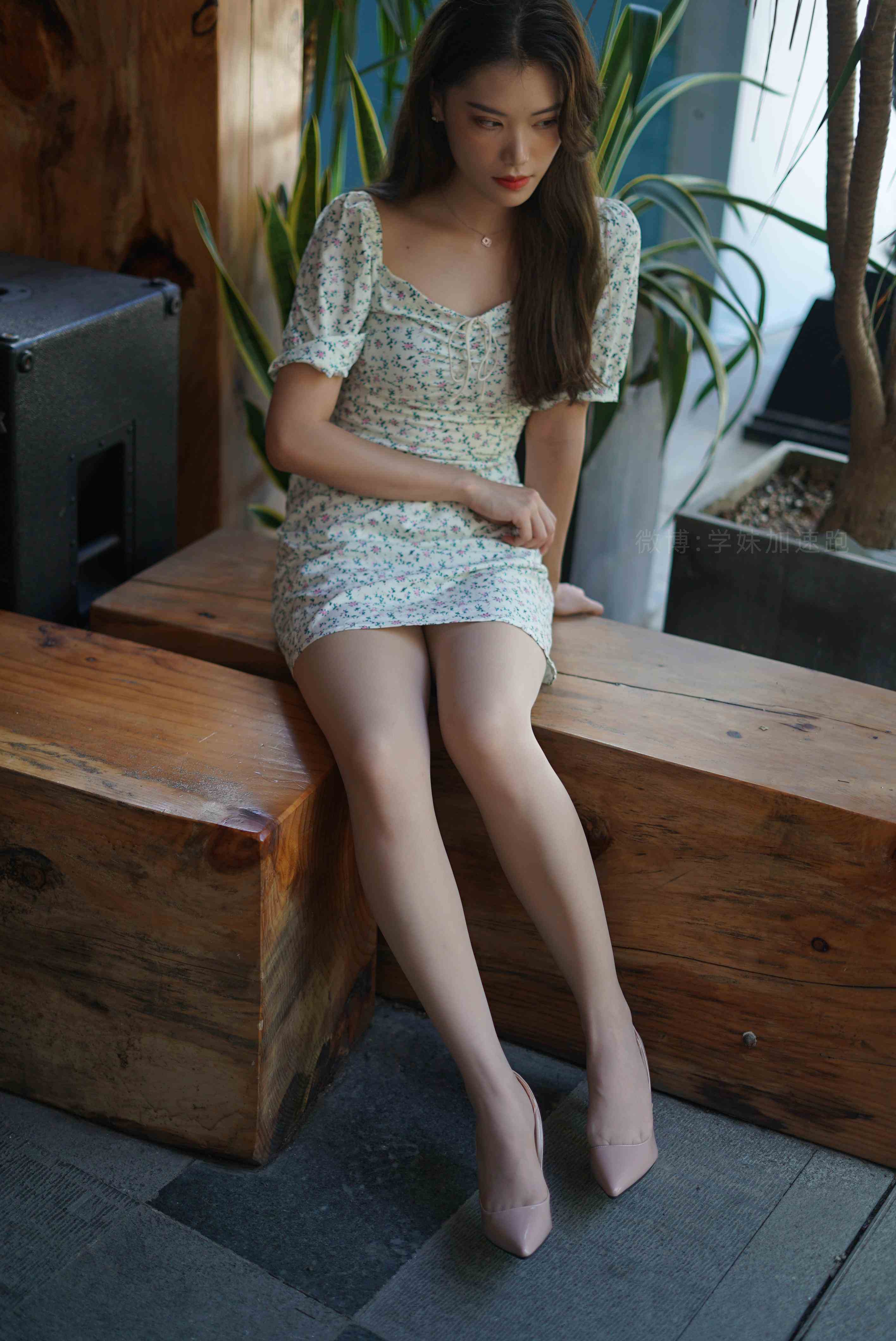 China Beauty Legs and feet 1477