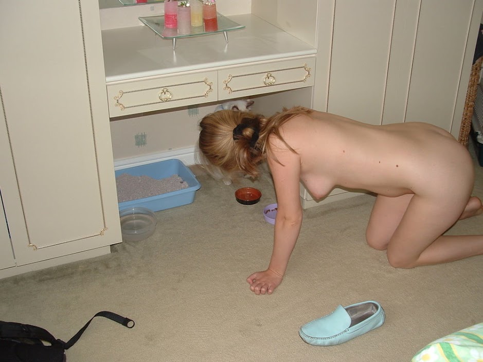 Stupid Slut Sophie Whit from London Caught